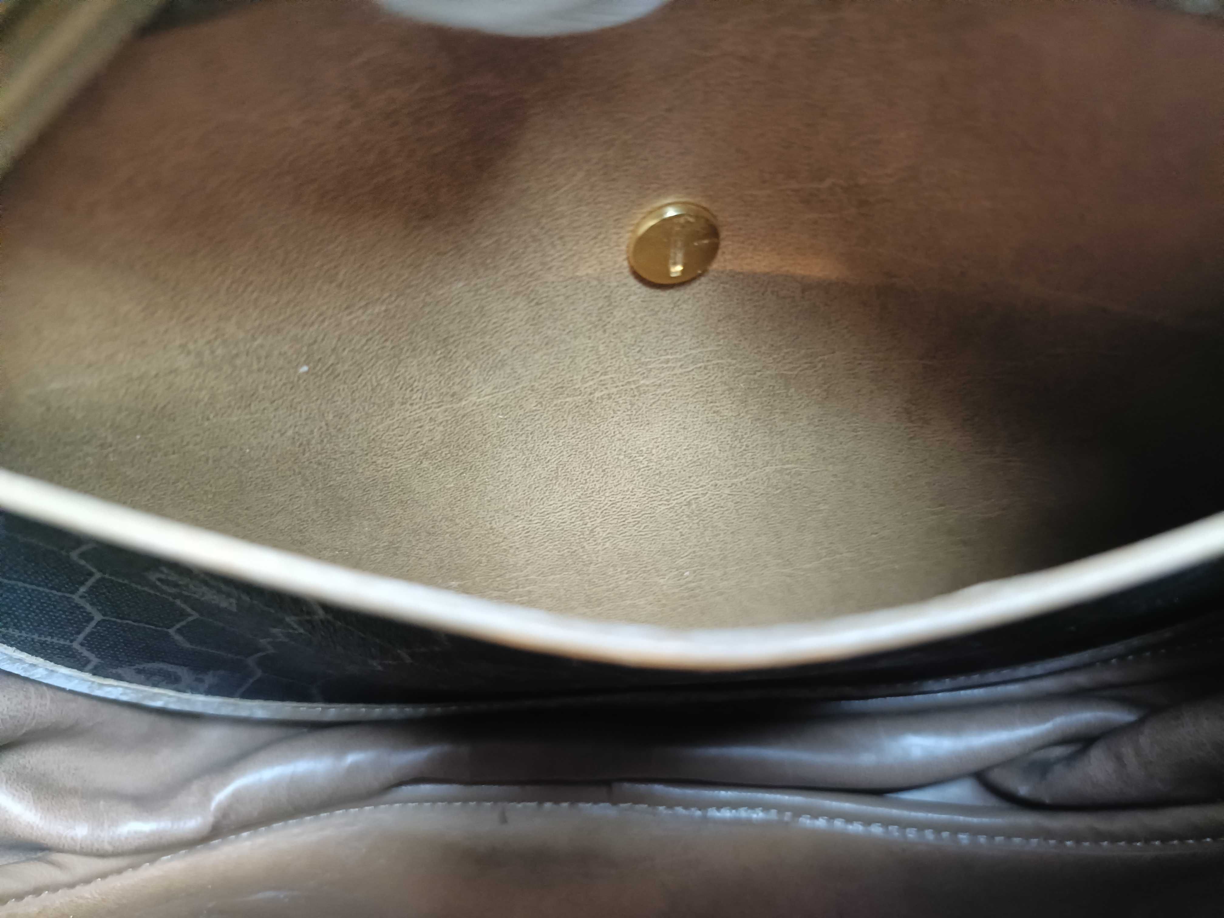 Honeycomb Pattern Shoulder Bag — view 13