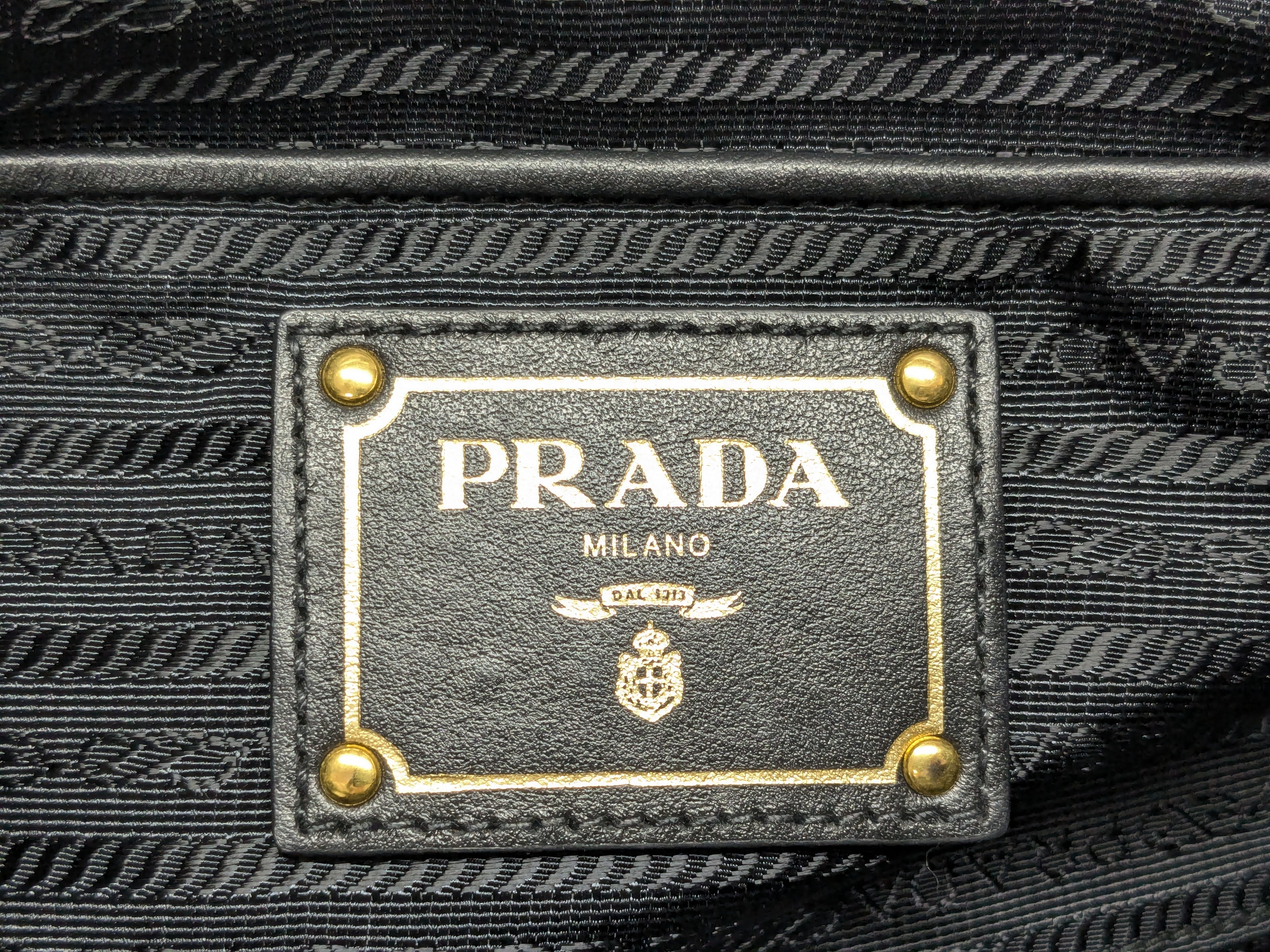 2-way tote bag with strap — view 9