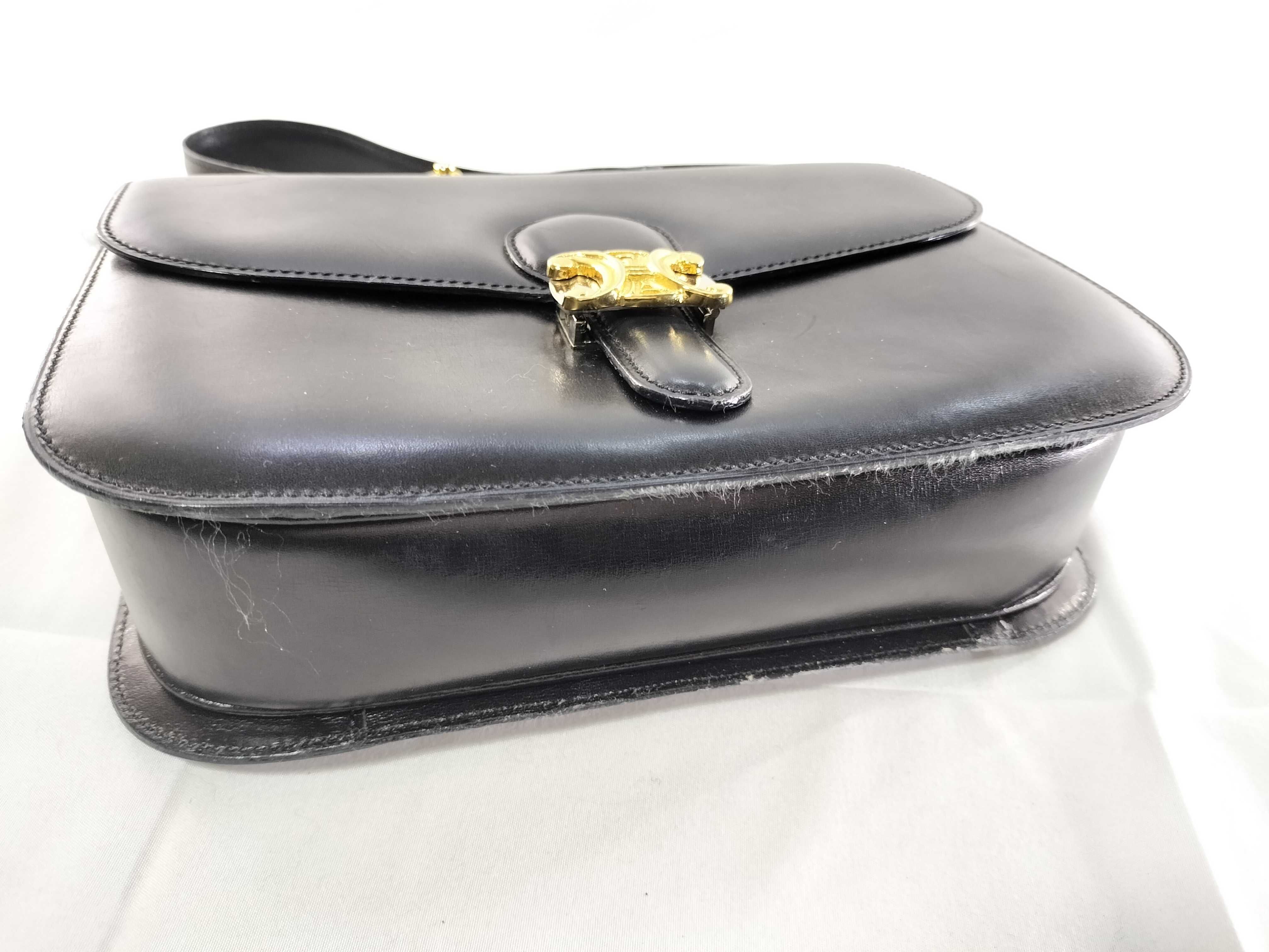 Triomphe Leather Shoulder Bag — view 7