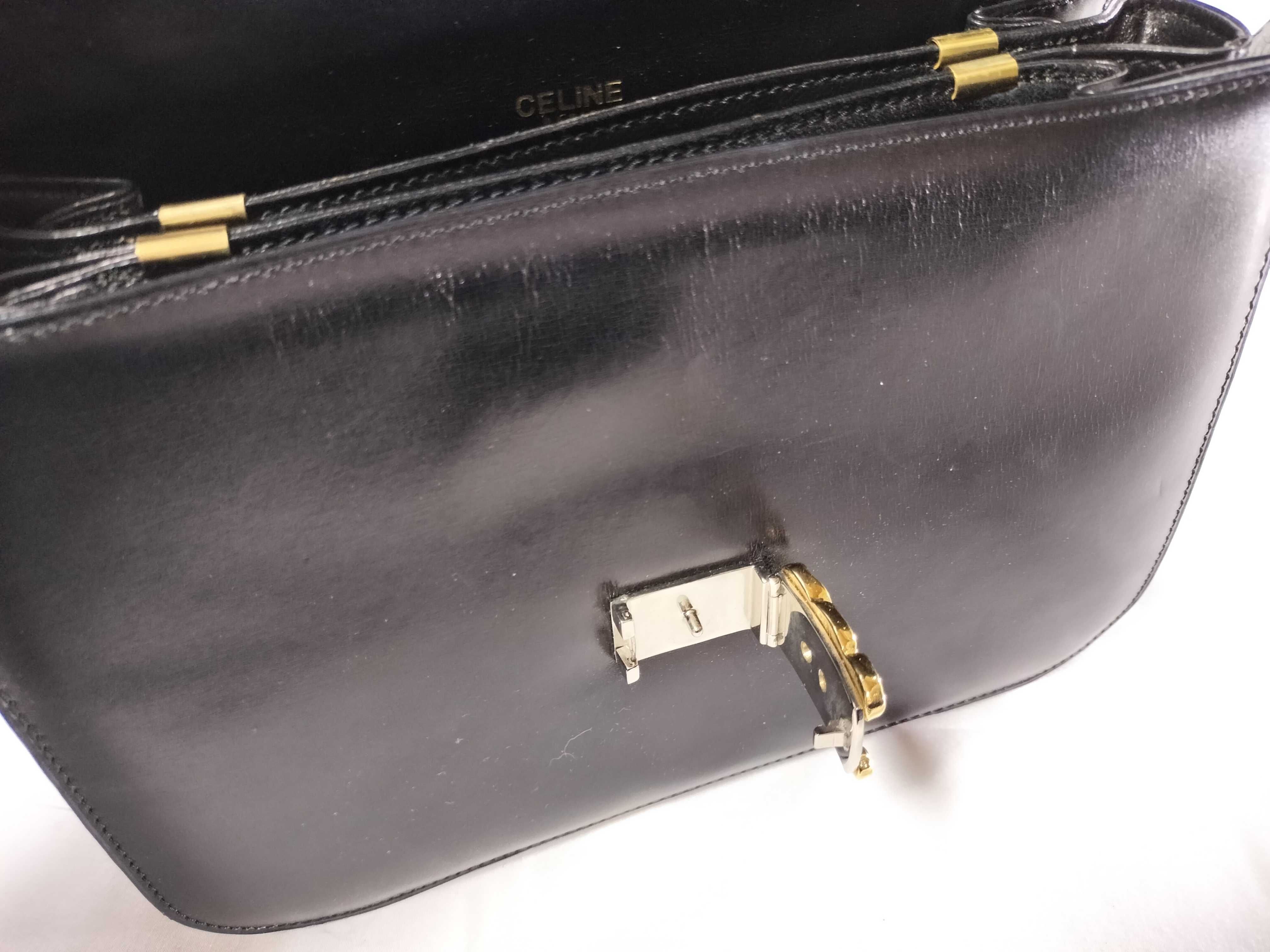 Triomphe Leather Shoulder Bag — view 9