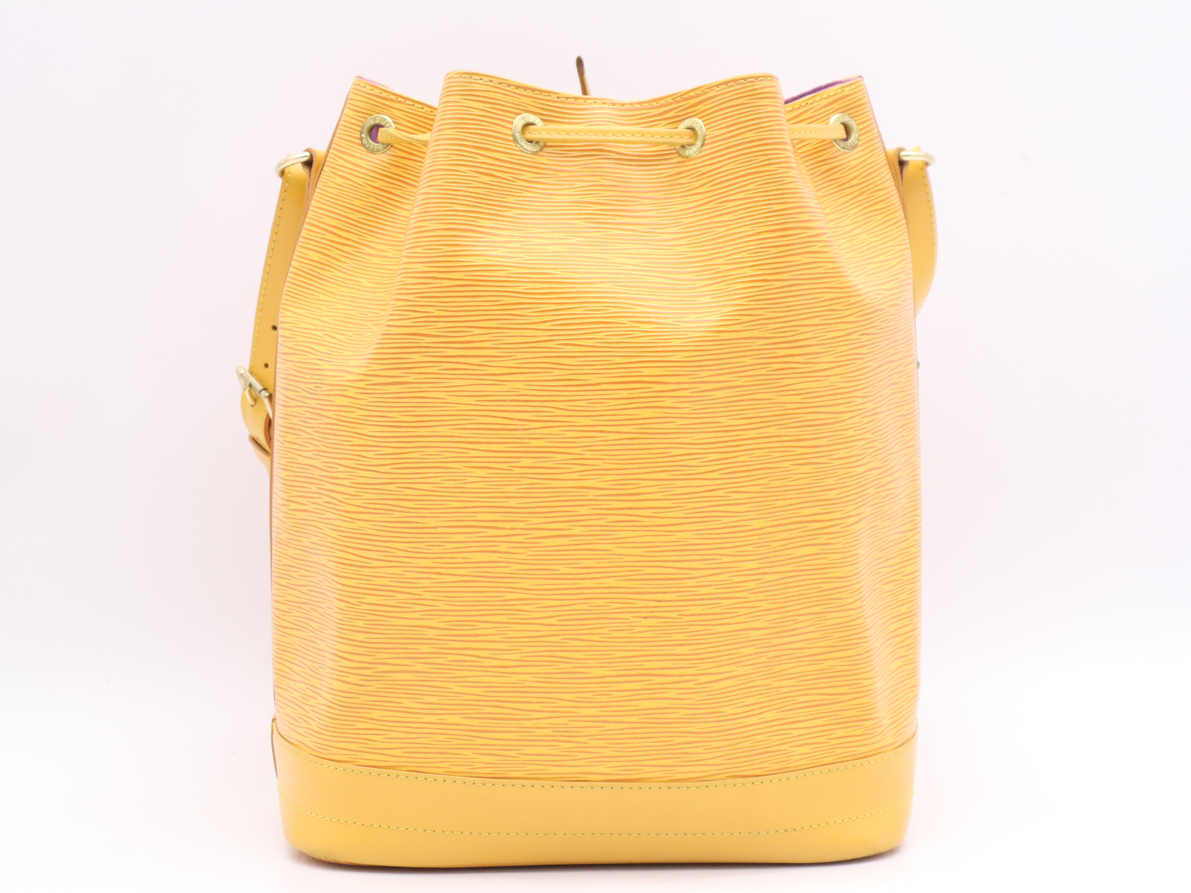 M44009 Epi Noe Tassili Yellow Shoulder Bag — view 2