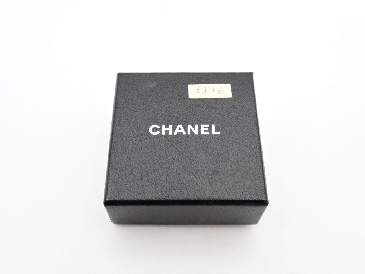 Earrings — view 4