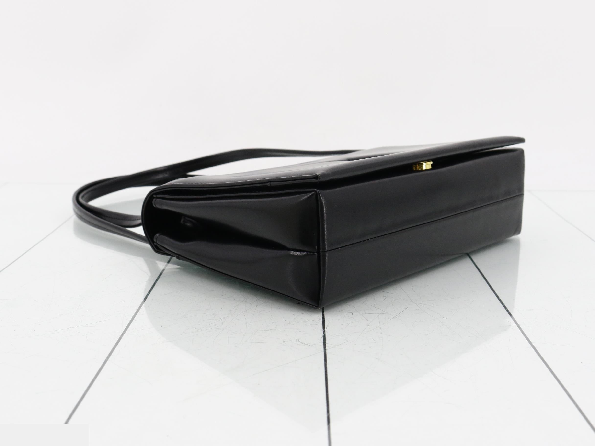 Rotating logo, leather, black, W23 H15 D6 — view 5