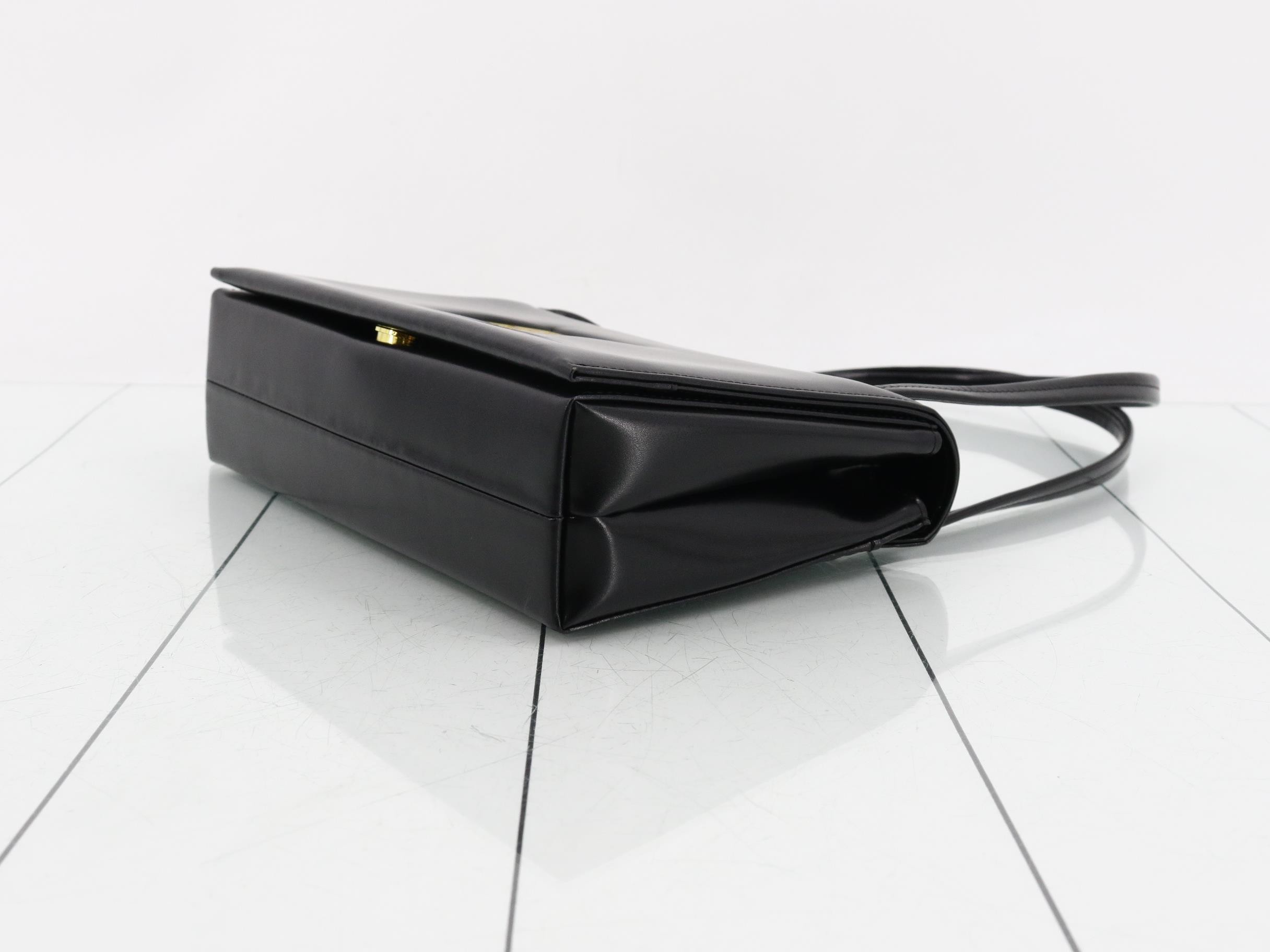 Rotating logo, leather, black, W23 H15 D6 — view 6