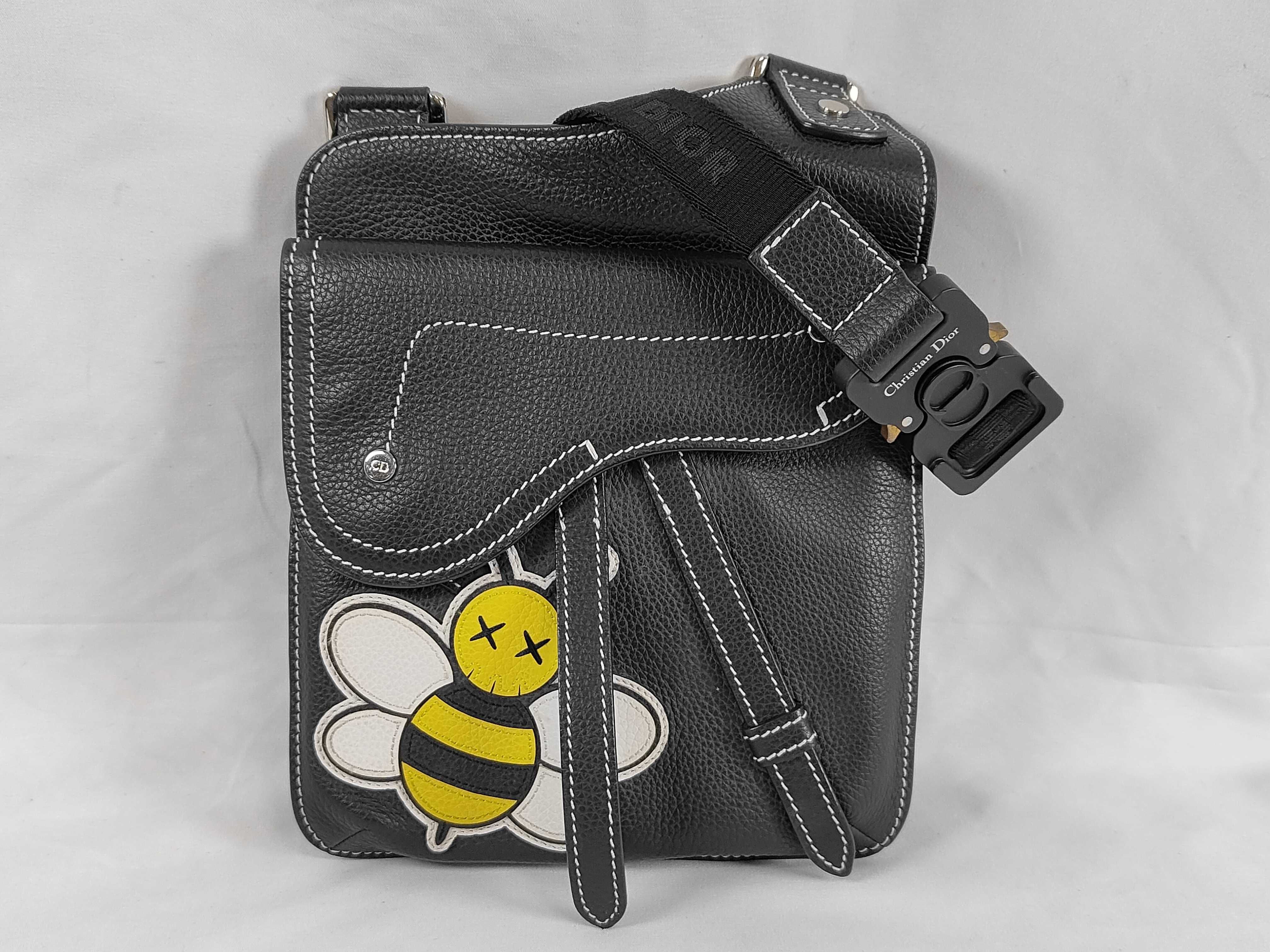 BEE Saddle Leather Shoulder Bag
