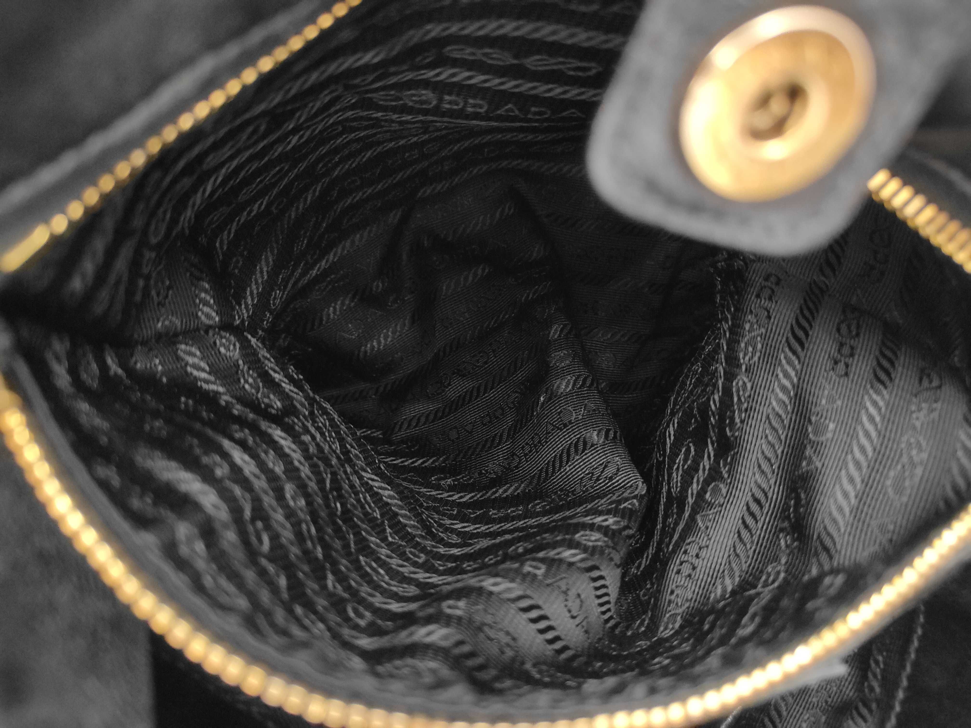 Nylon Gathered 2-Way Handbag Black Handbag — view 9