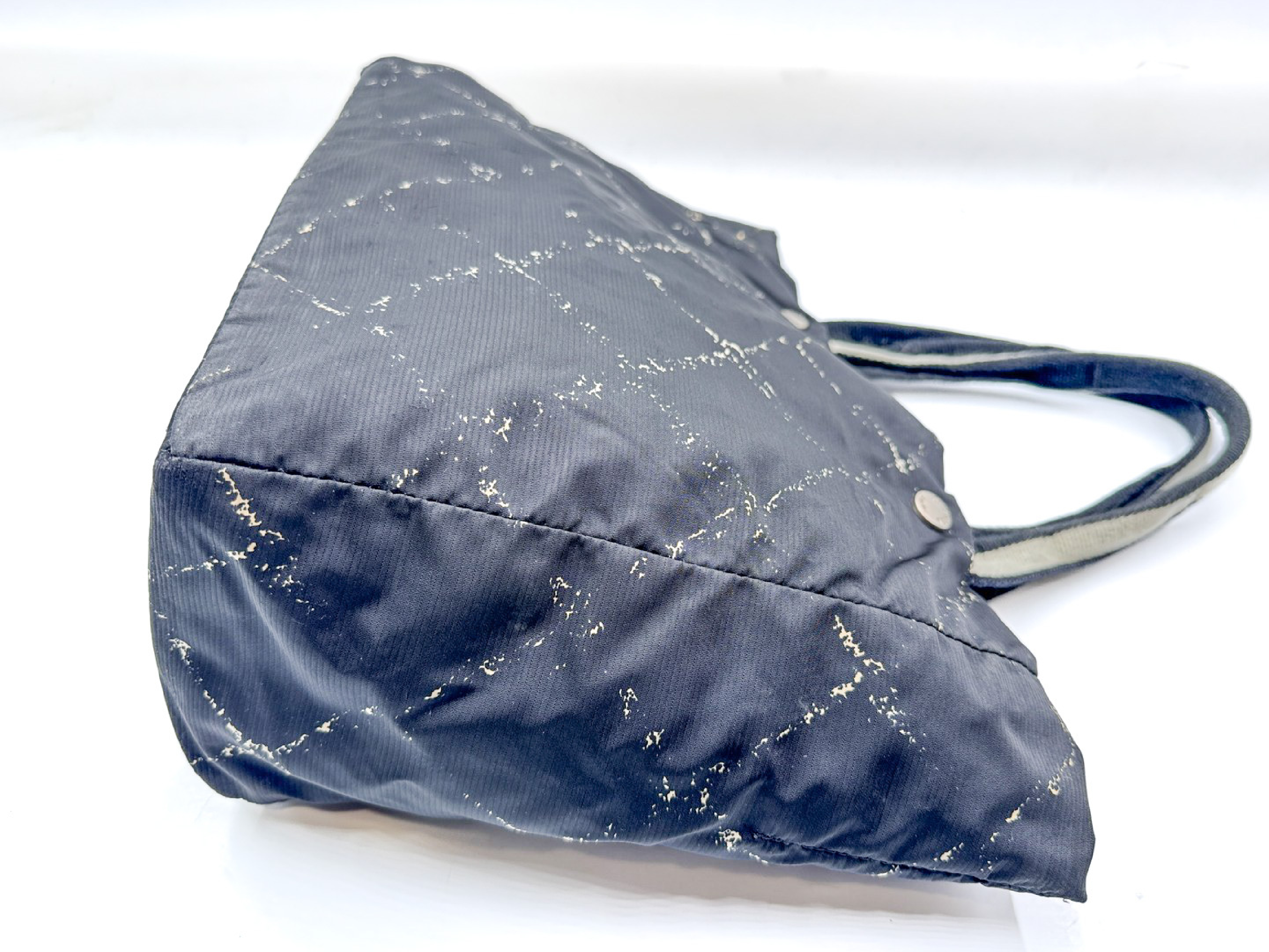 Old Travel Line Series 6 Tote Bag — view 5