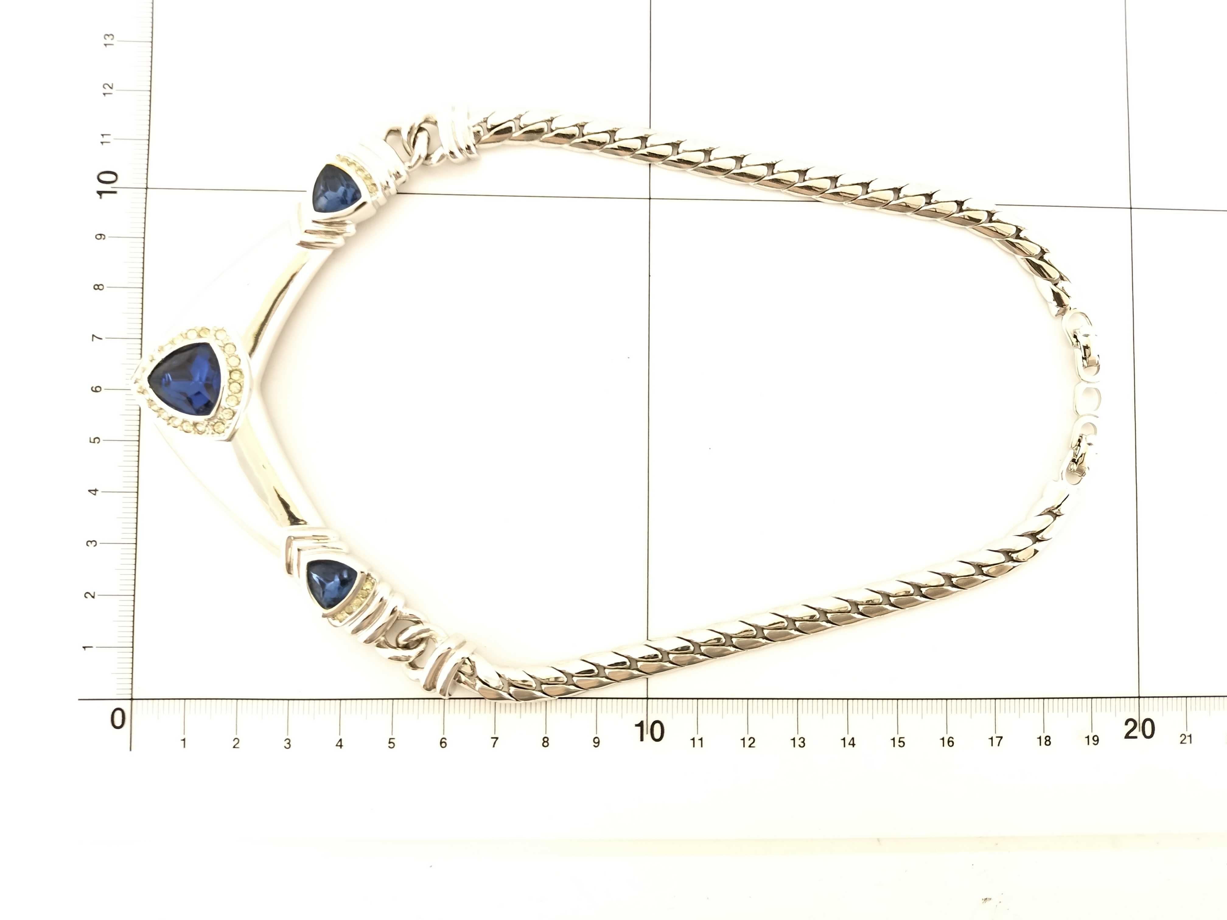 necklace (white one) — view 5