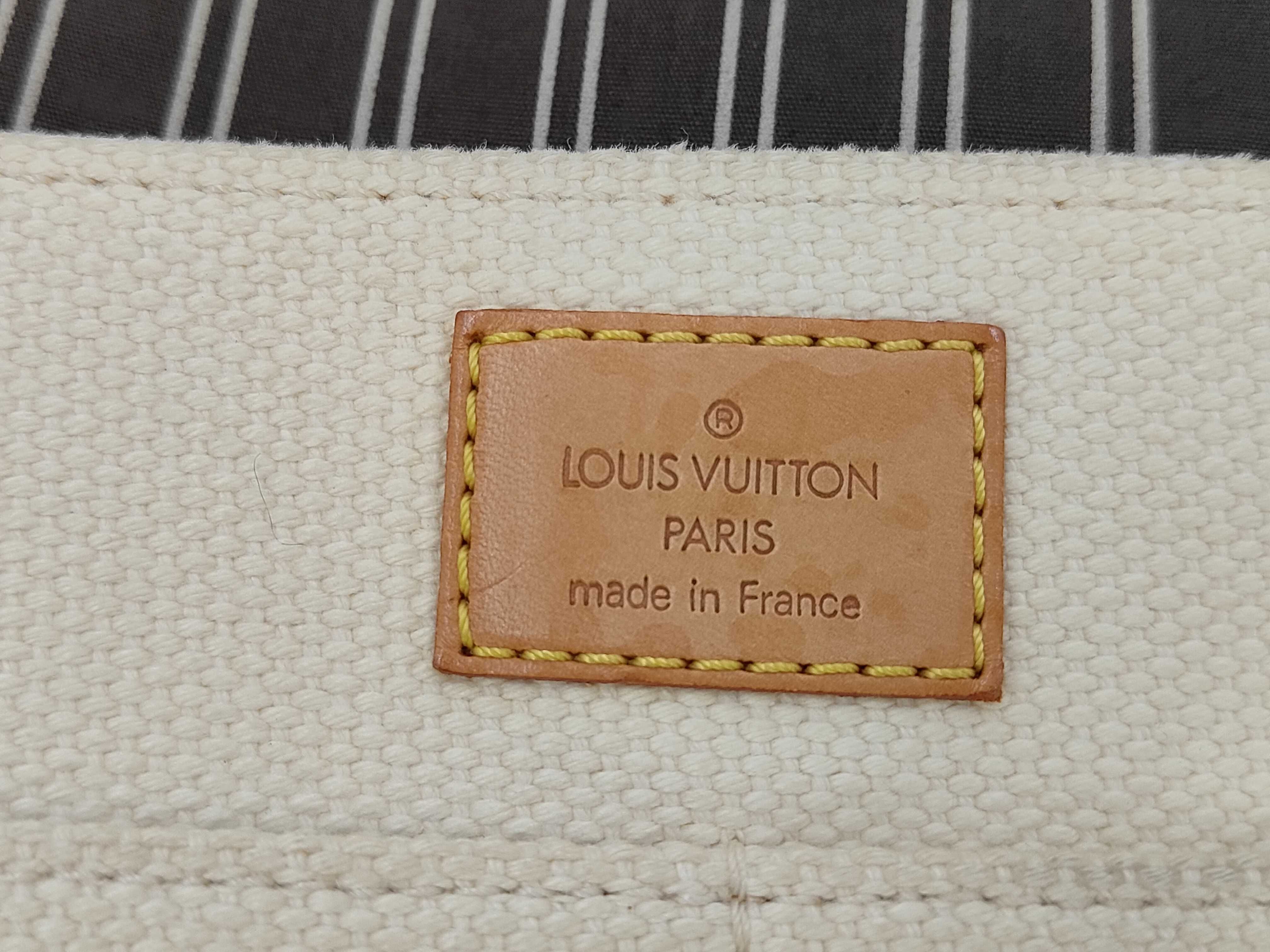 Antigua Busas PM Shoulder Bag — view 7