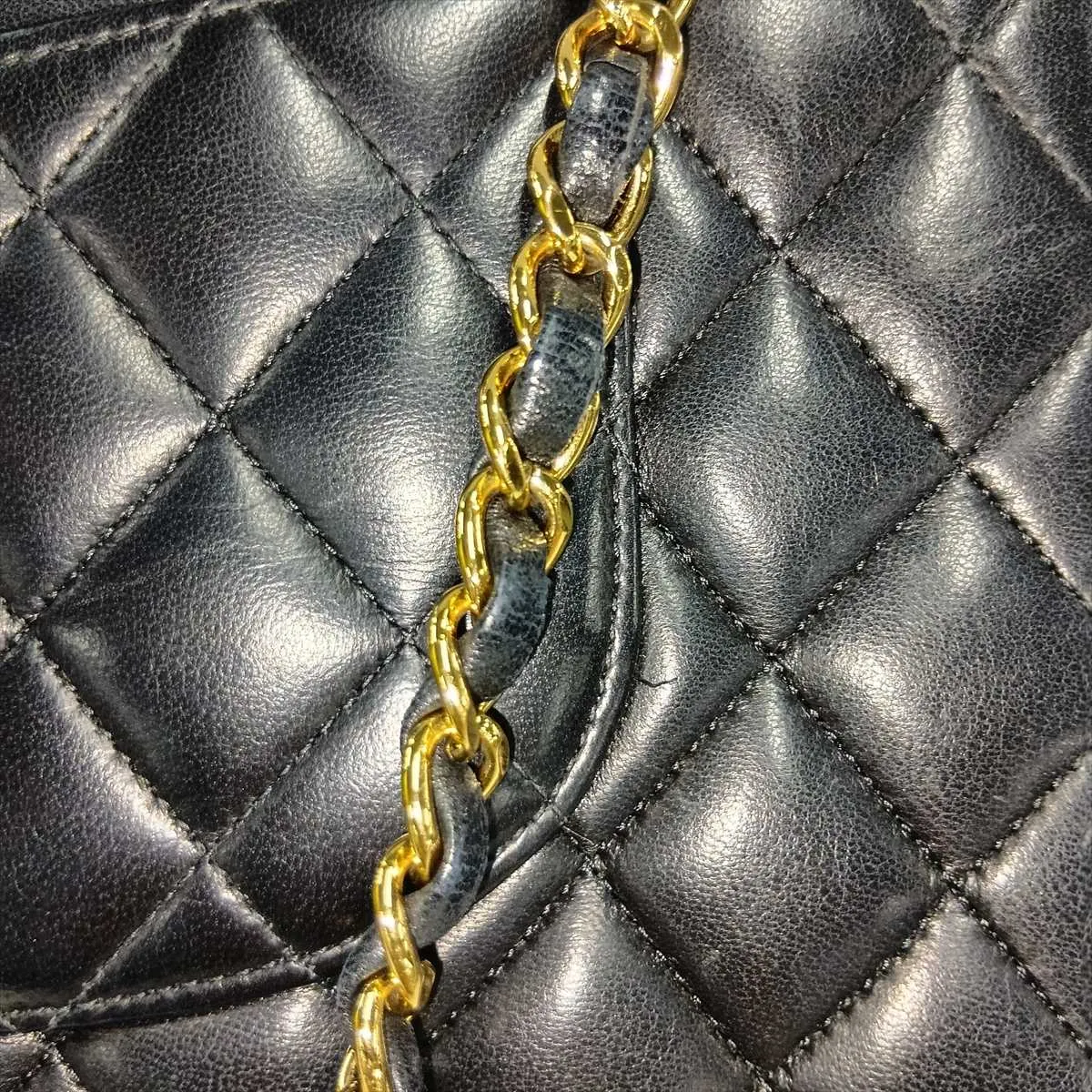 [Individually packaged] Chanel Matelassé 25 Lambskin Double Flap Double Chain Bag, Black with Gold Hardware, 19559657, Serial Number , A01112 — view 12