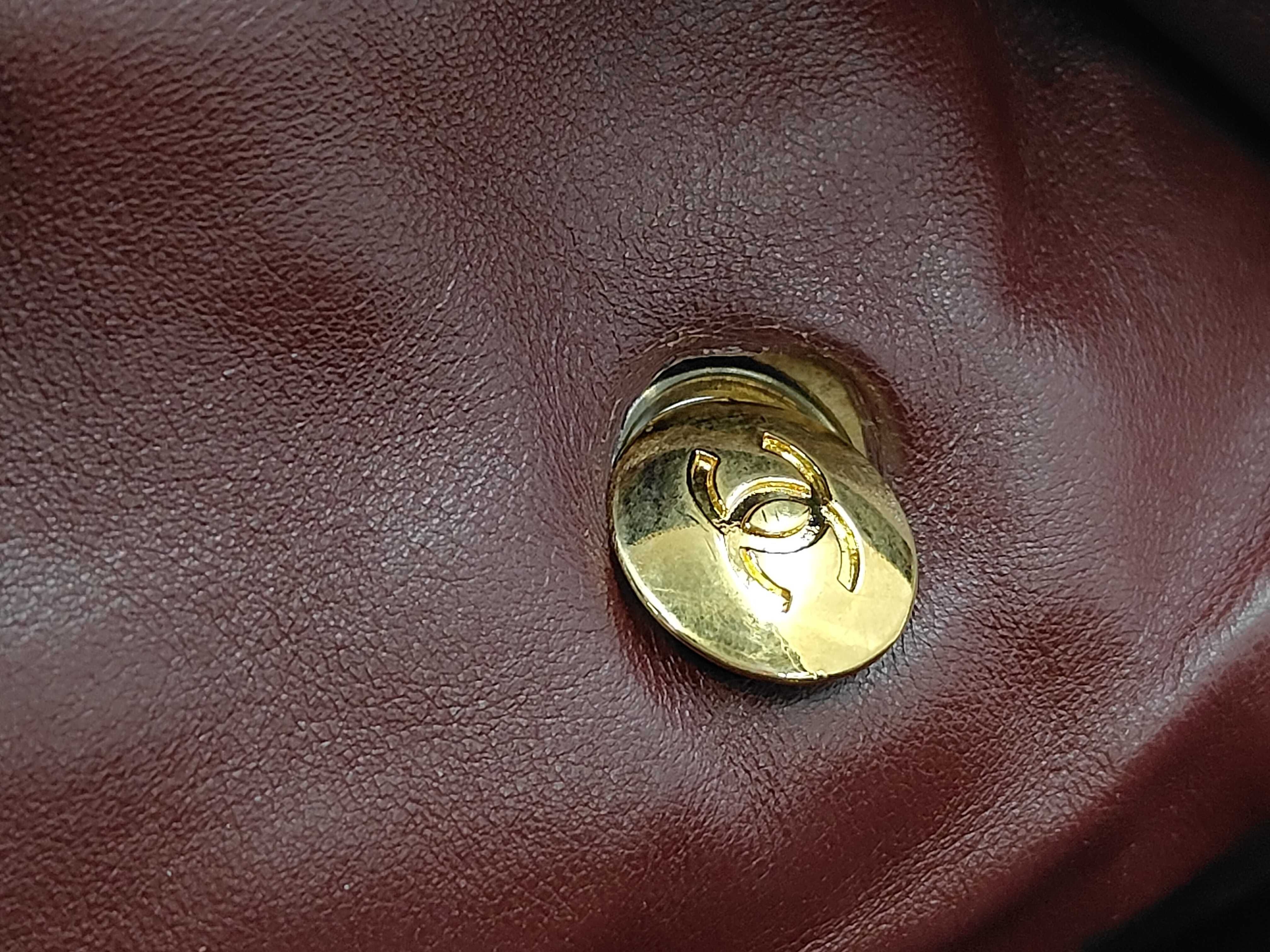 Matelassé Logo Chain Handbag (Series 1) — view 9