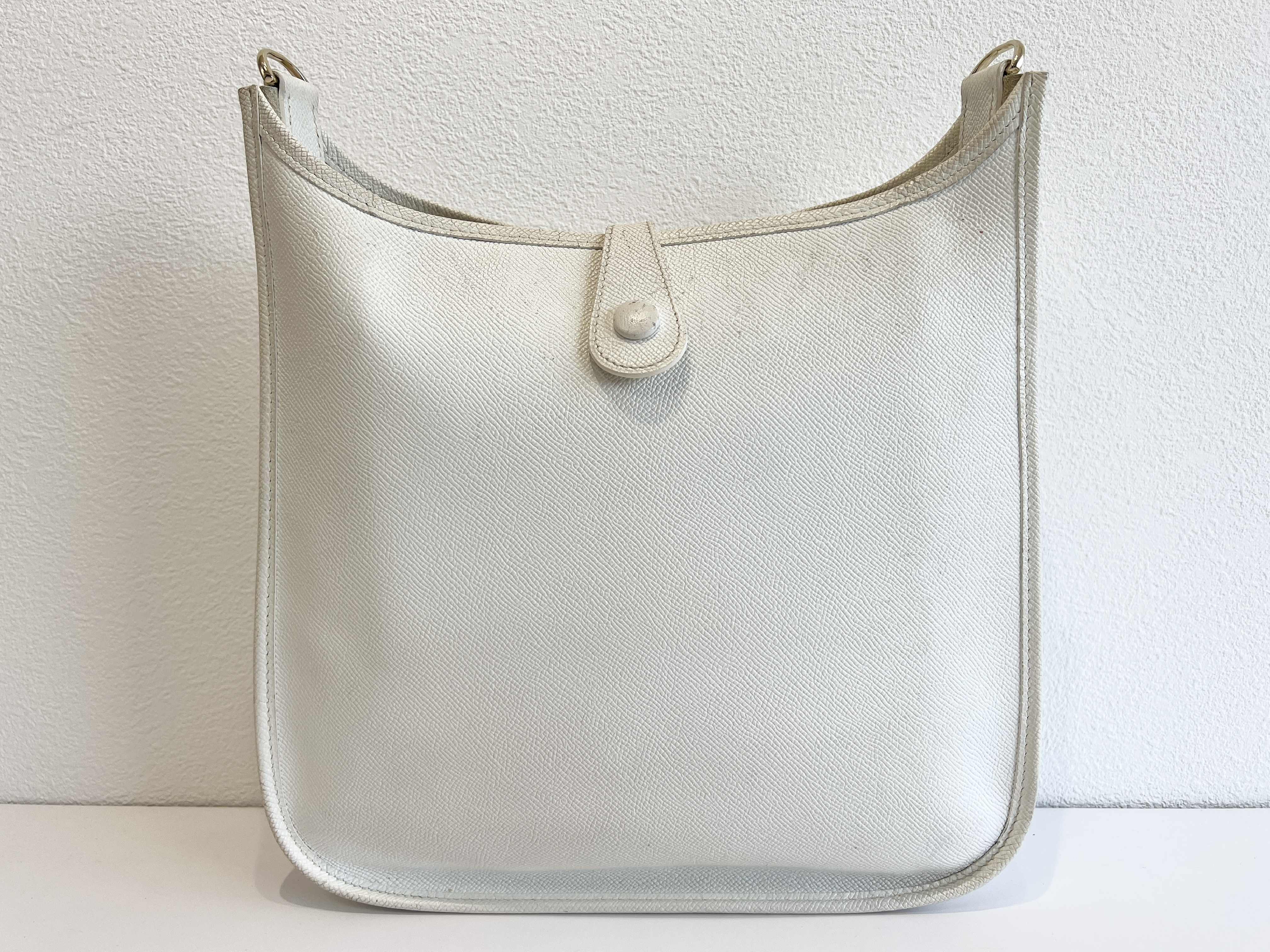 Evelyne 1PM ( L stamp) Leather One Shoulder Bag — view 2