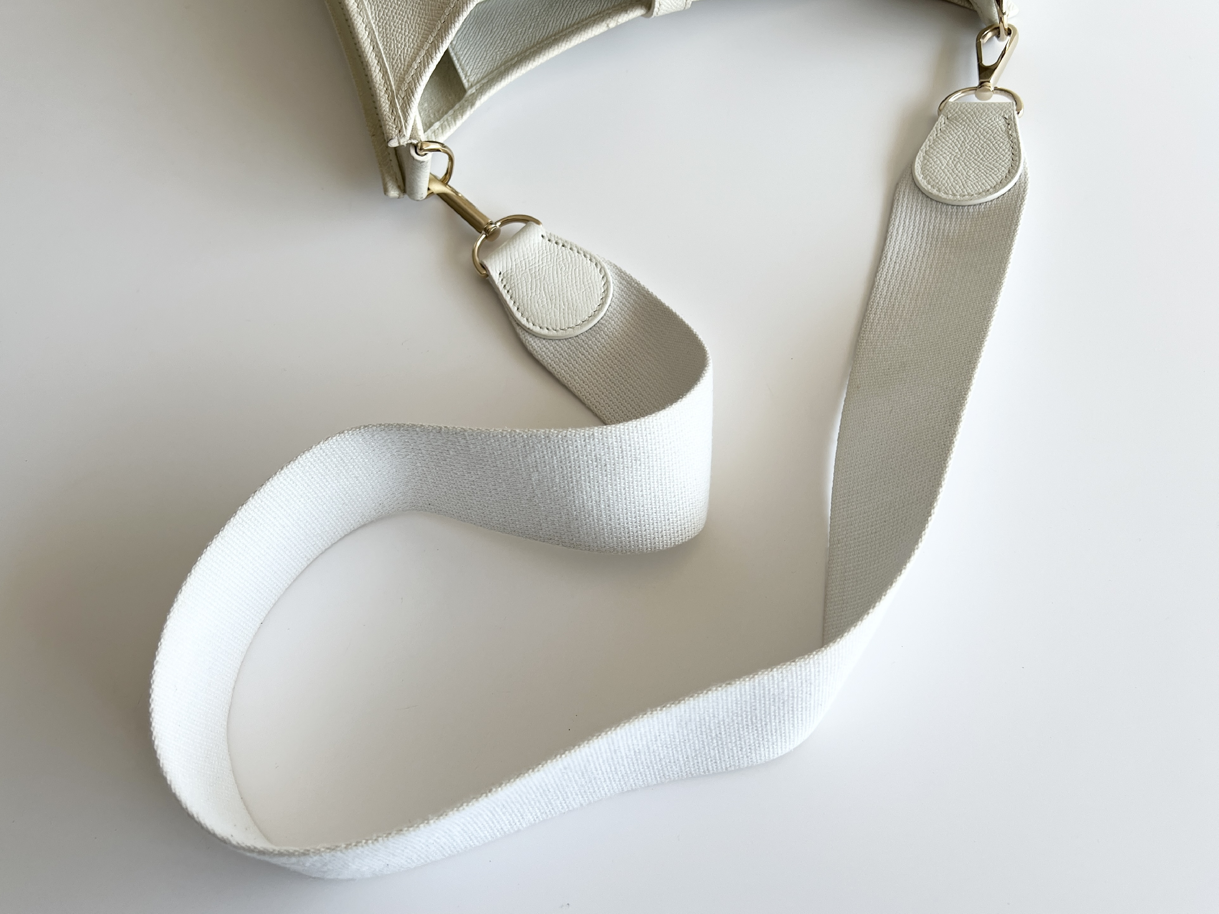 Evelyne 1PM ( L stamp) Leather One Shoulder Bag — view 3