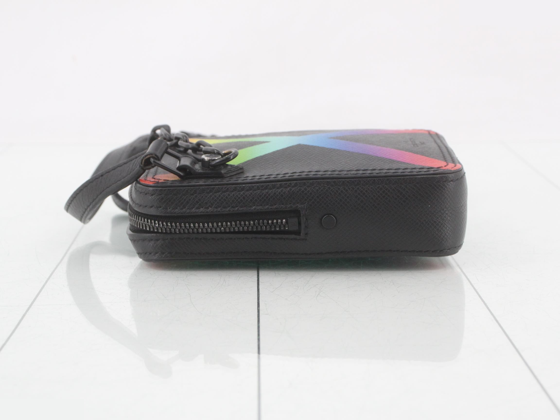 Taiga Rainbow Danube Messenger Shoulder Bag — view 4