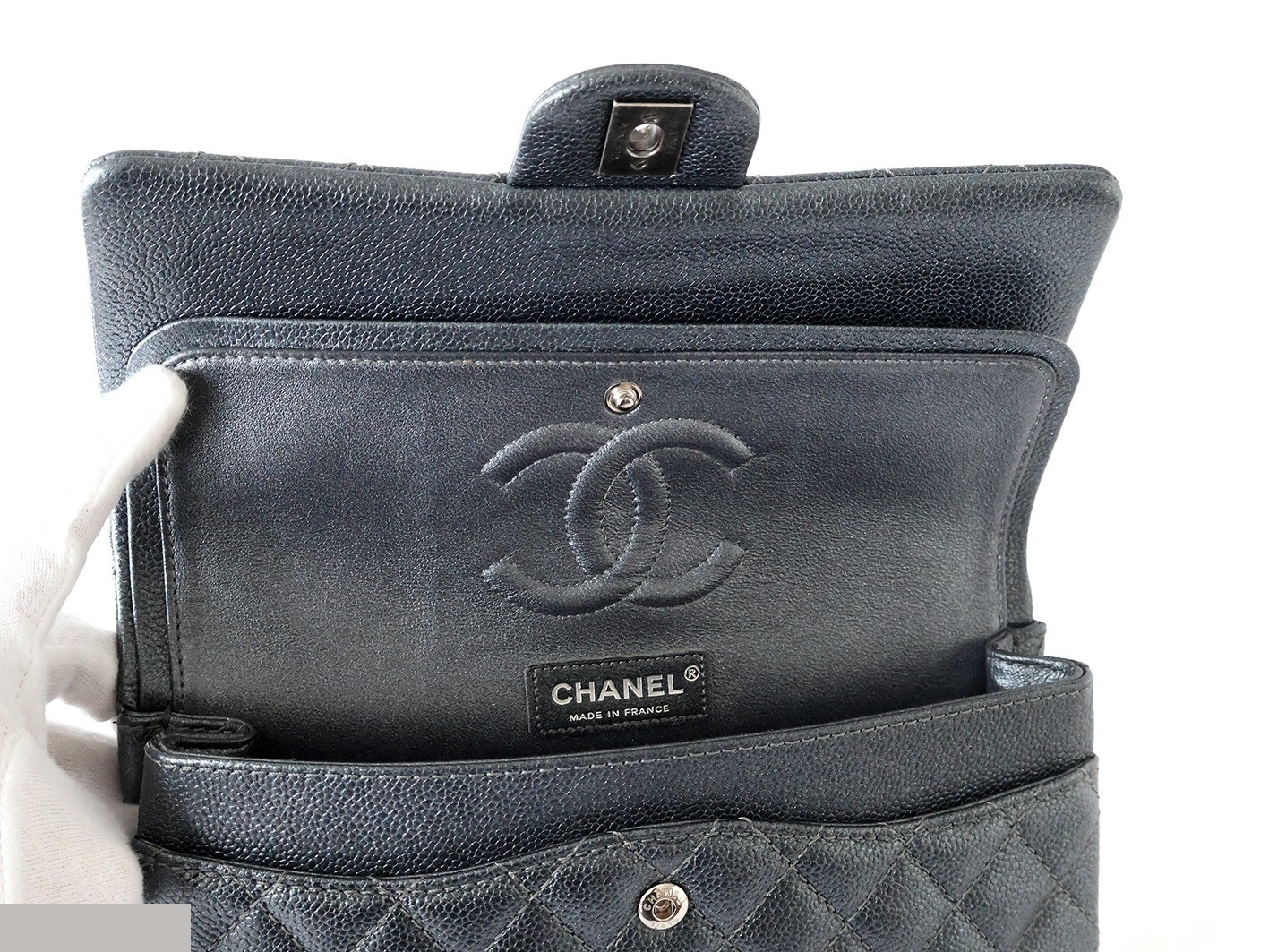 Caviar leather Matelassé 25, double flap, double chain, gray metallic. — view 11