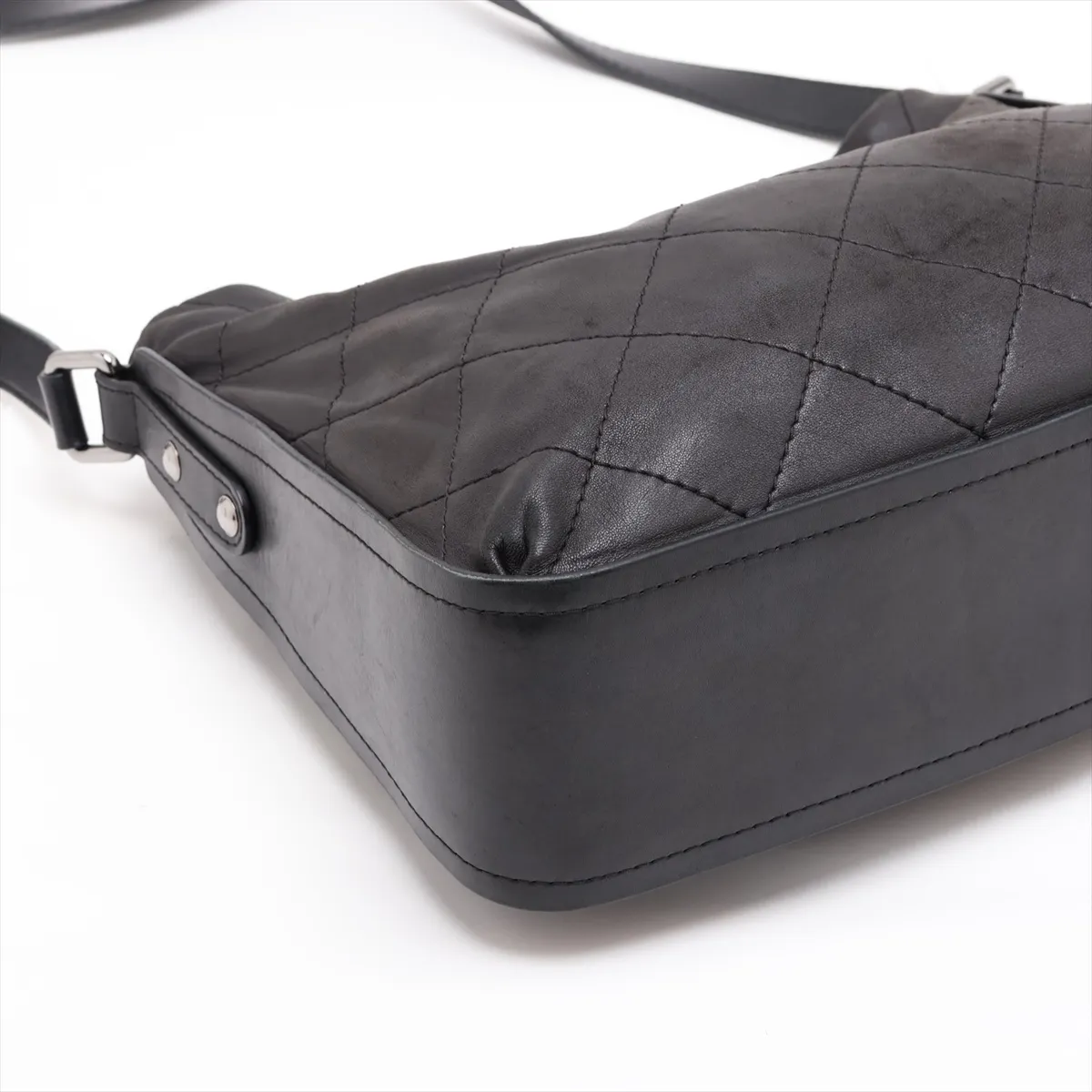 Matelassé Leather 2-Way Handbag, Black with Silver Hardware, Item Number 15472371 (Serial Number in the 15s range) — view 4