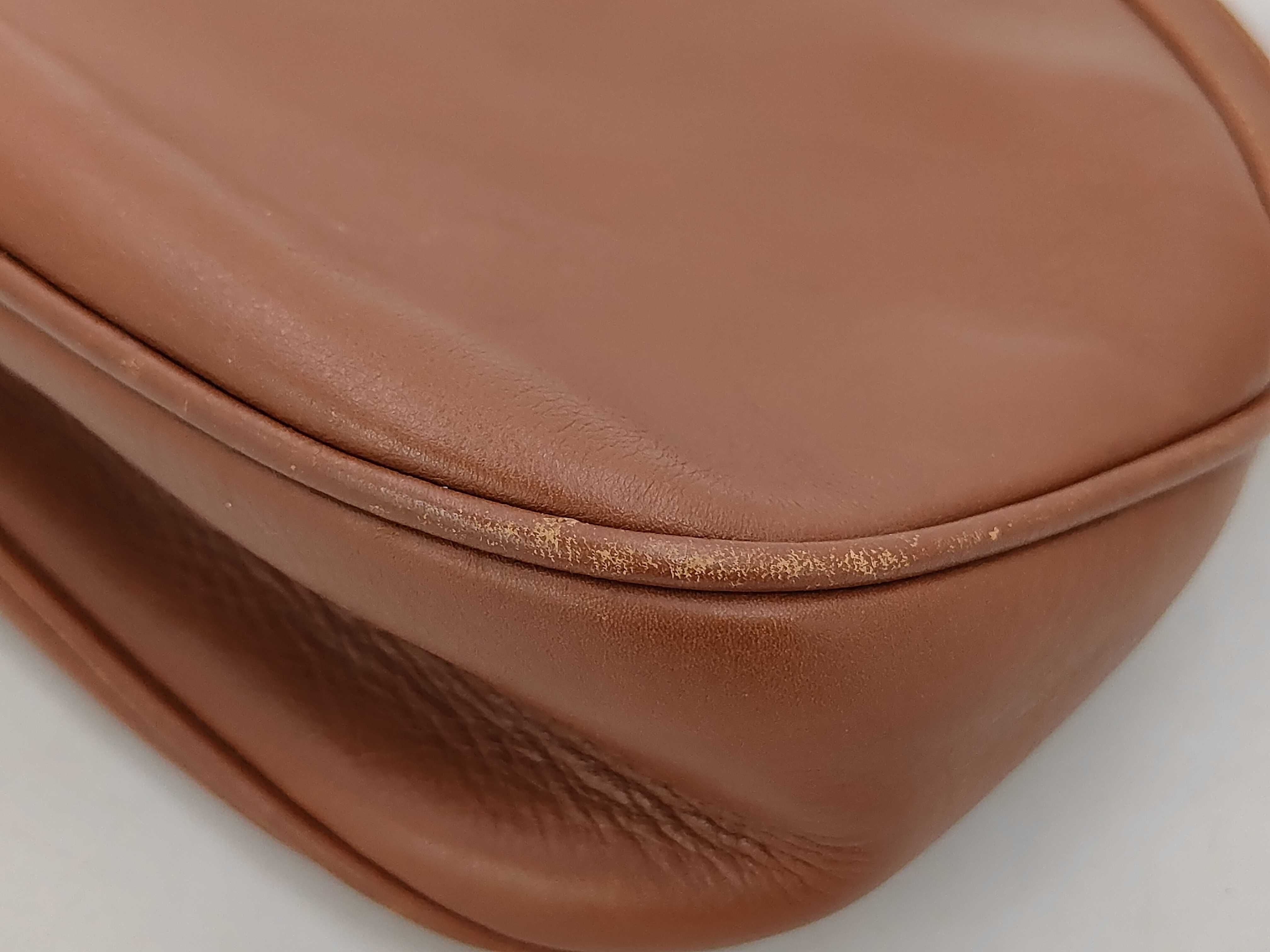 Triomphe Logo Leather Shoulder Bag — view 3