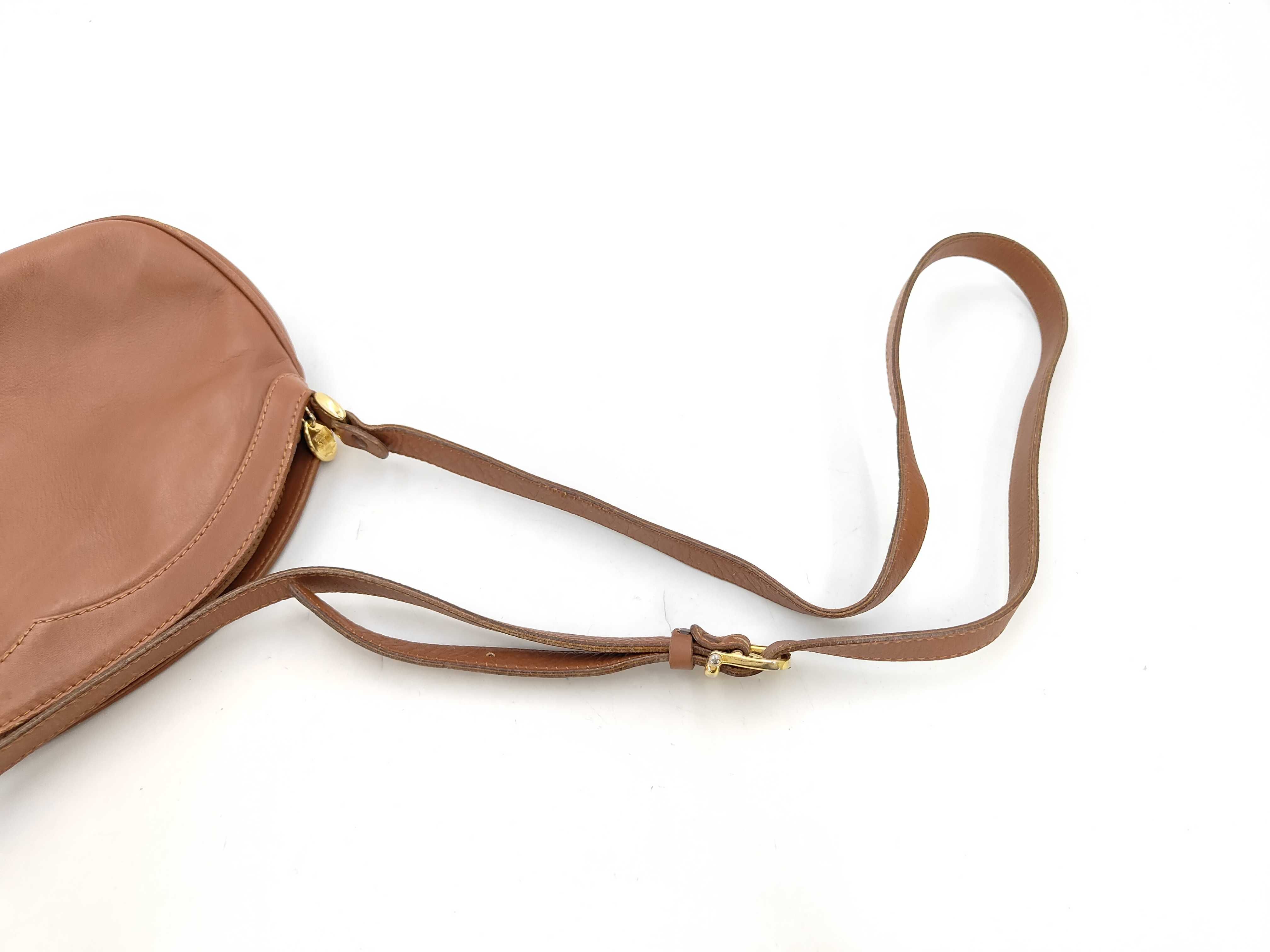 Triomphe Logo Leather Shoulder Bag — view 5