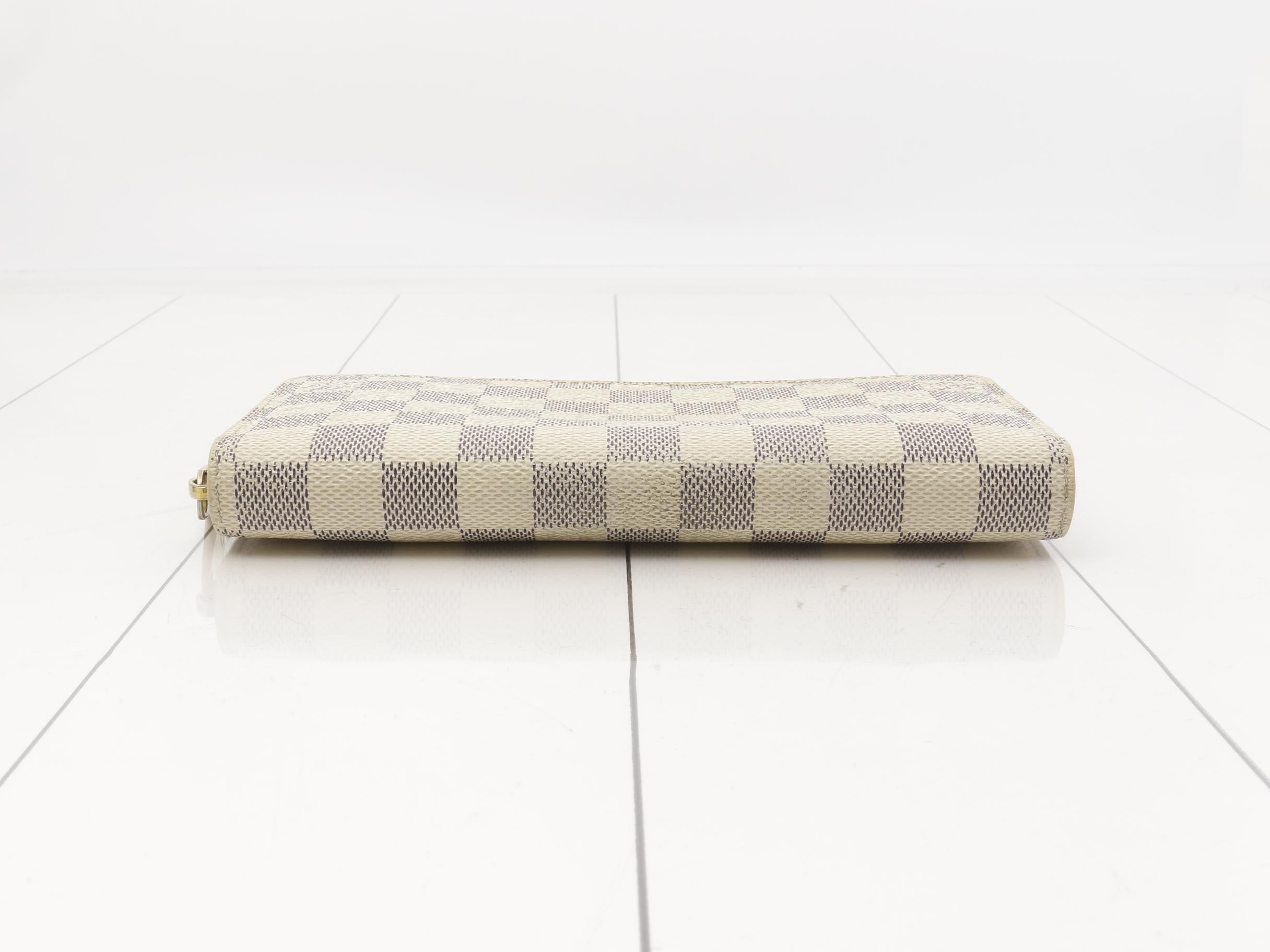 Zippy Wallet — view 3