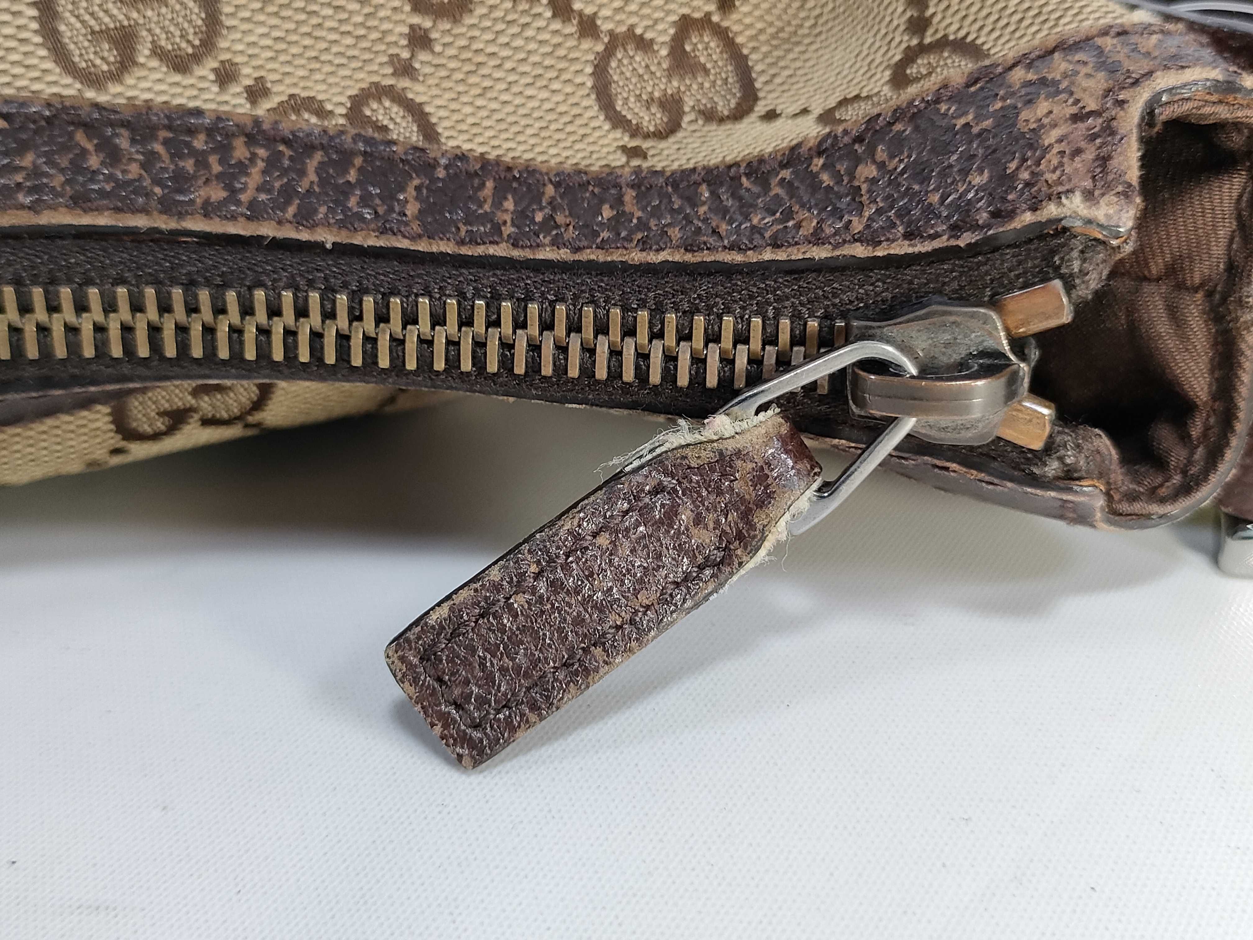 GG Canvas Shoulder Crossbody Bag — view 15
