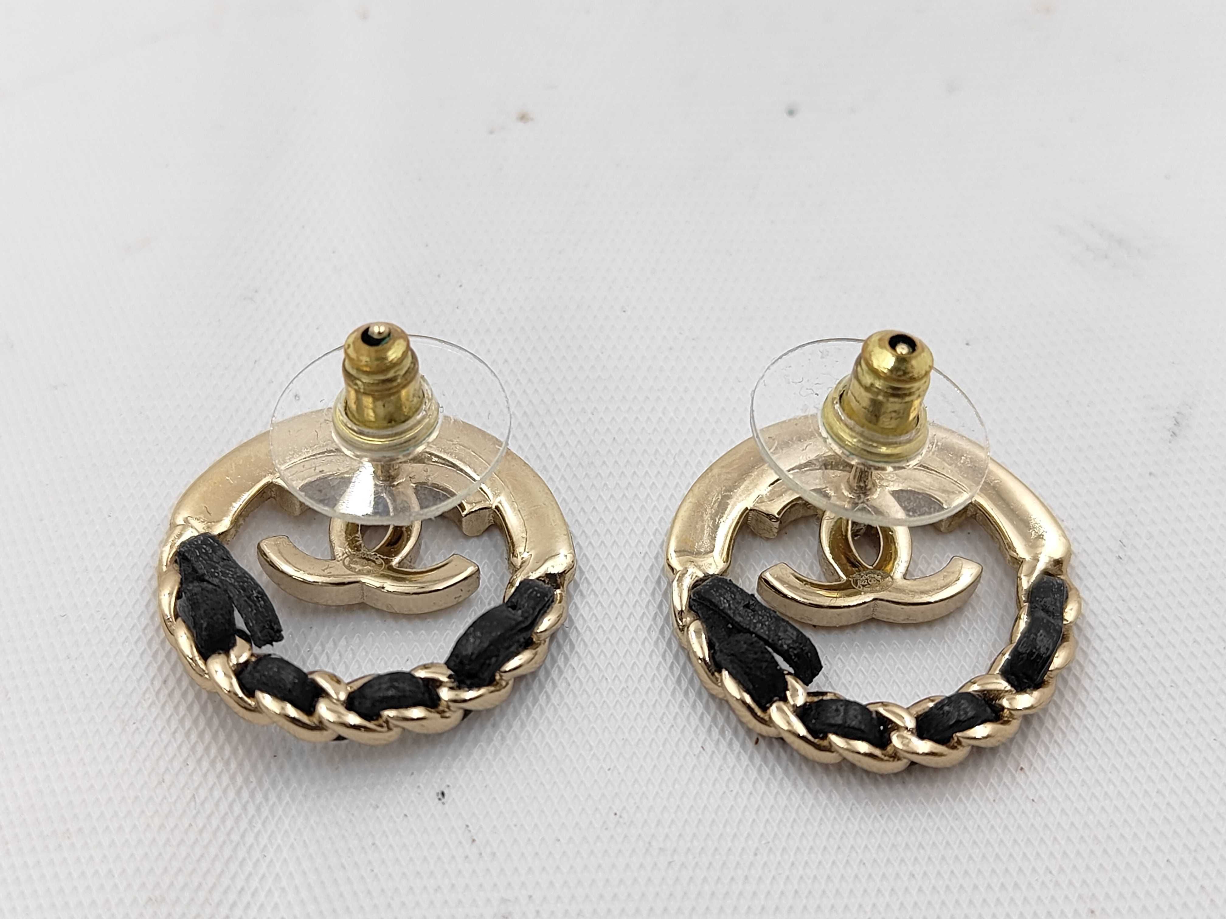 Round Coco Mark Earrings B22P Earrings — view 2
