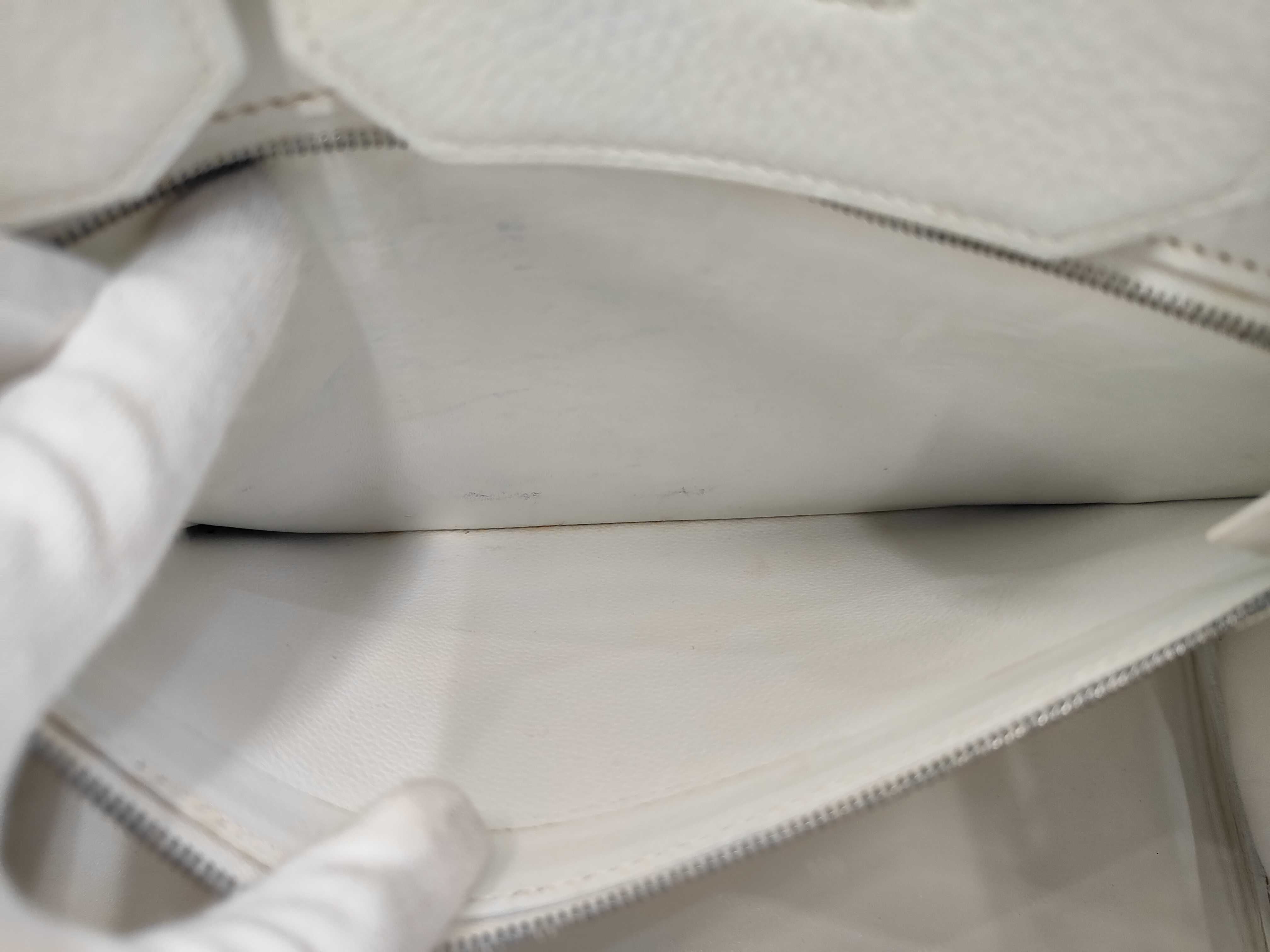 Birkin 35 White/Silver Hardware G Stamp Handbag — view 9