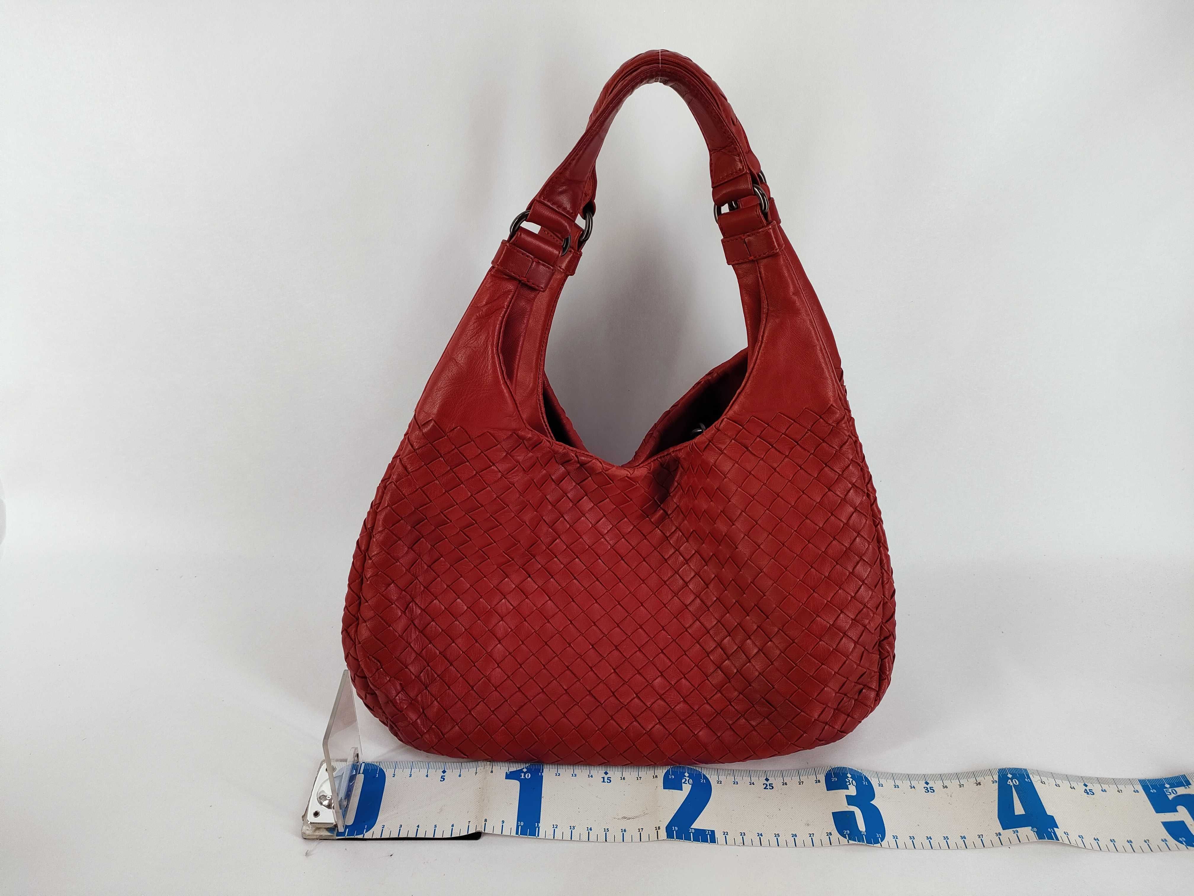 Intrecciato Bottega Veneta Intrecciato Hobo Shoulder Bag — view 2