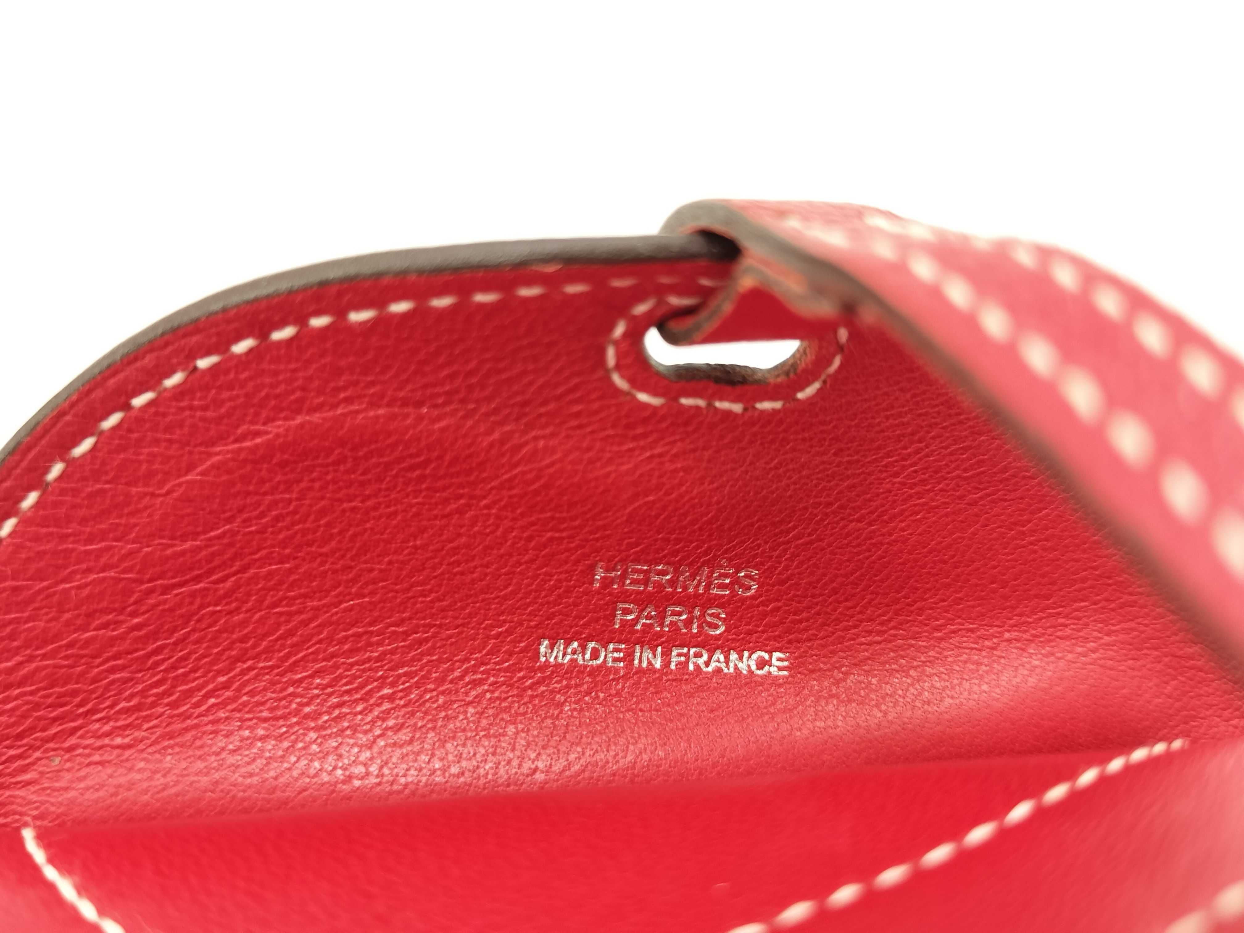 In the Loop To Go PM D Rouge Tomato Chevre Shoulder Bag — view 12