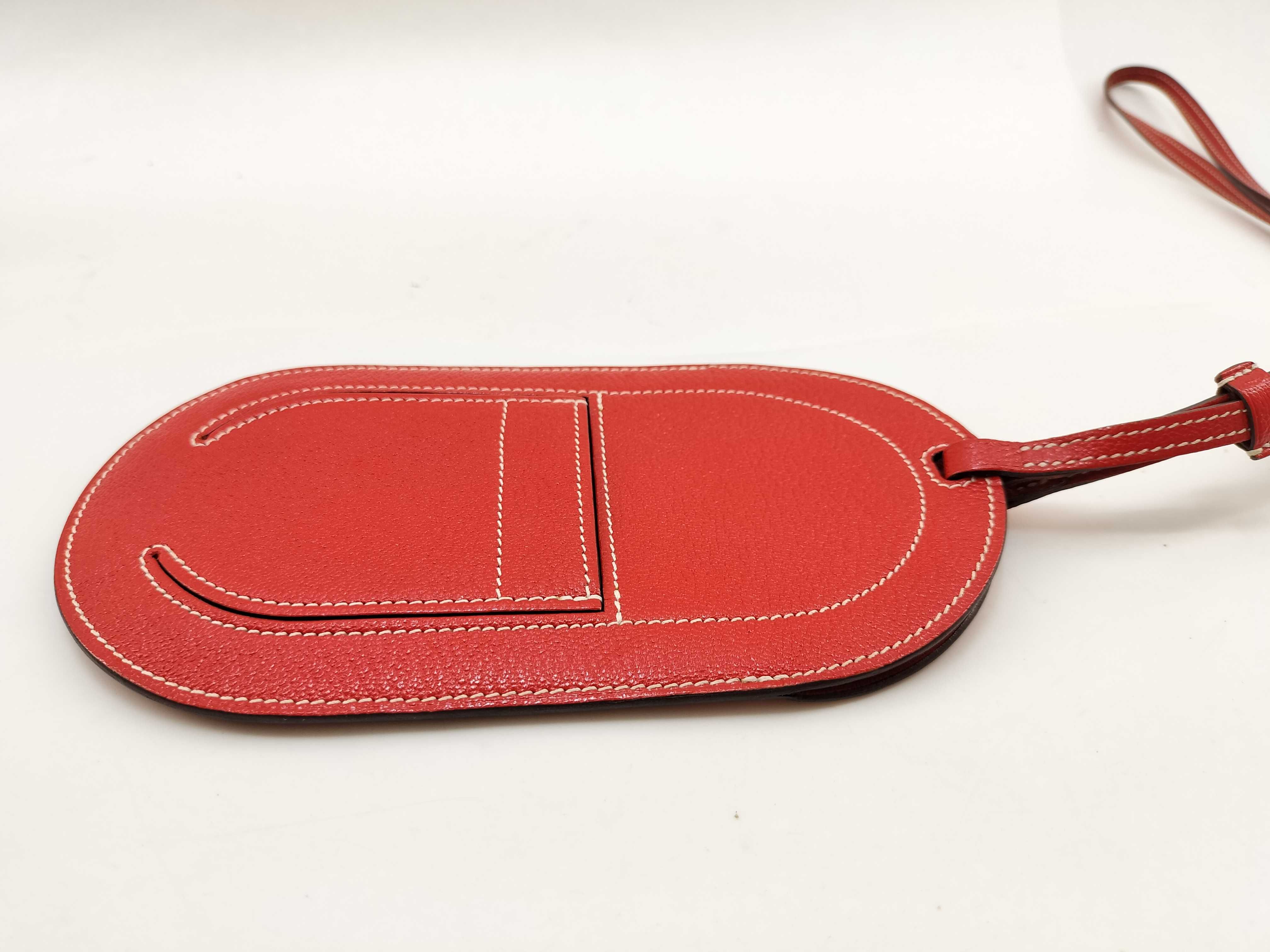 In the Loop To Go PM D Rouge Tomato Chevre Shoulder Bag — view 4