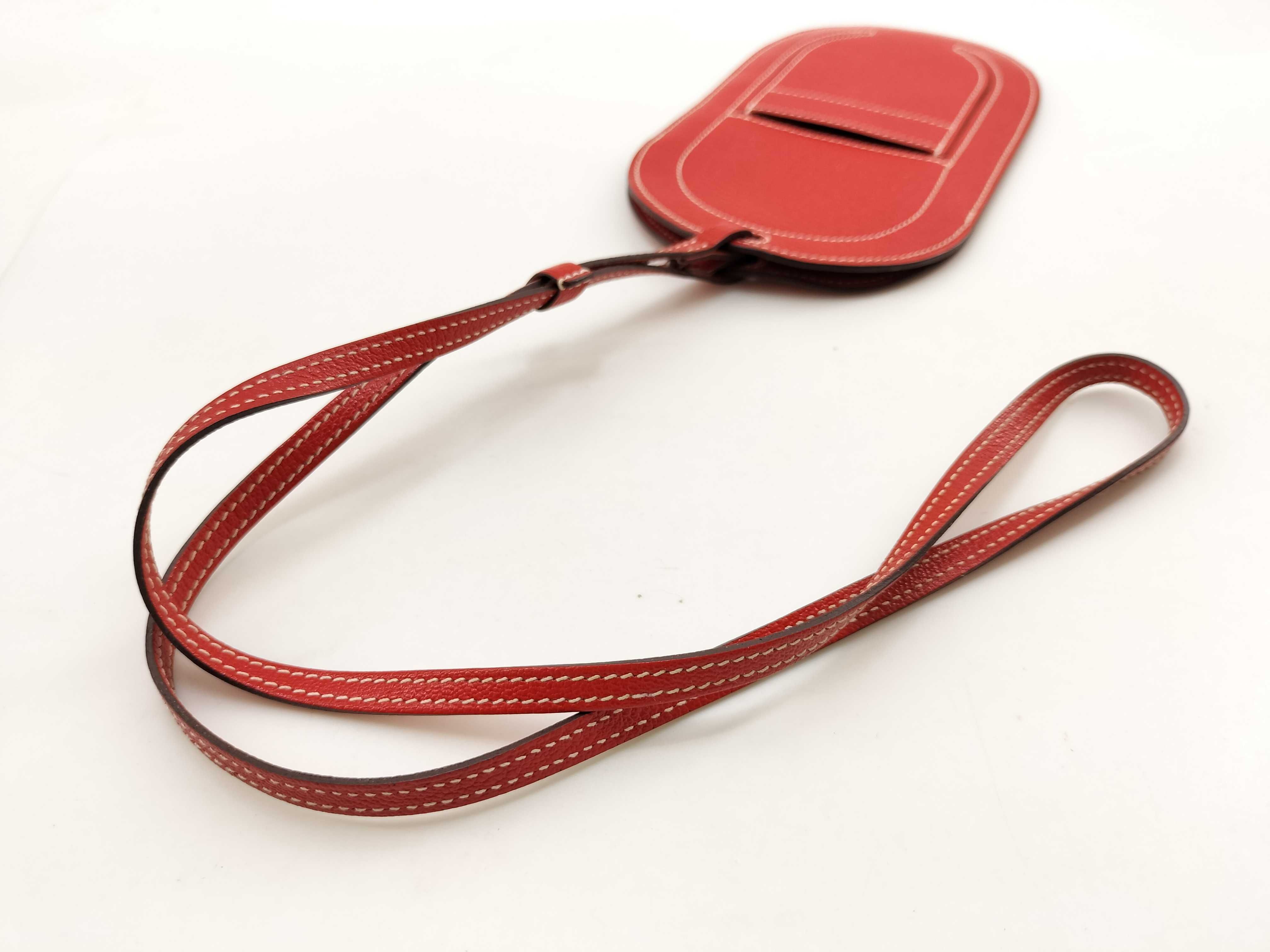 In the Loop To Go PM D Rouge Tomato Chevre Shoulder Bag — view 6