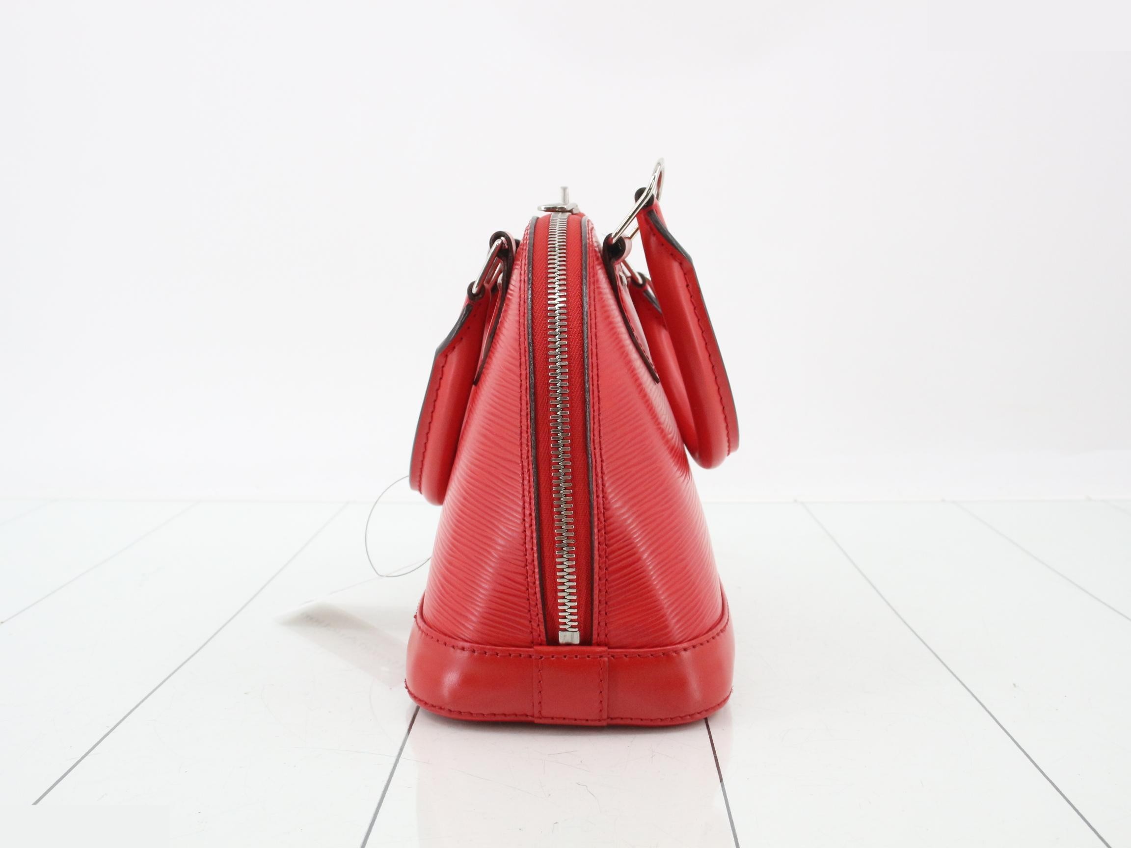 Alma BB includes padlock, strap, and clochette. — view 4