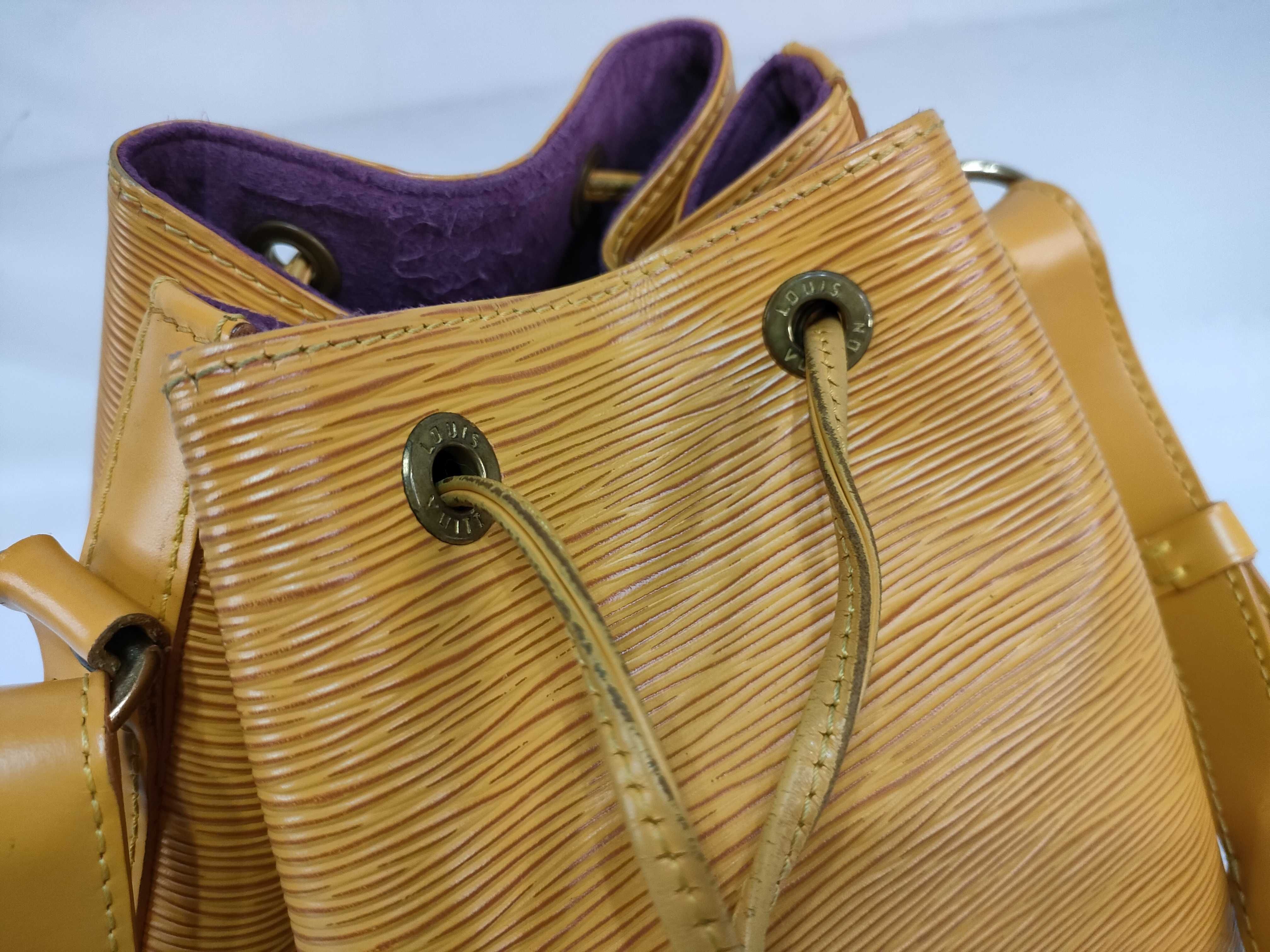 Epi Leather Petit Noé Yellow Shoulder Bag — view 12