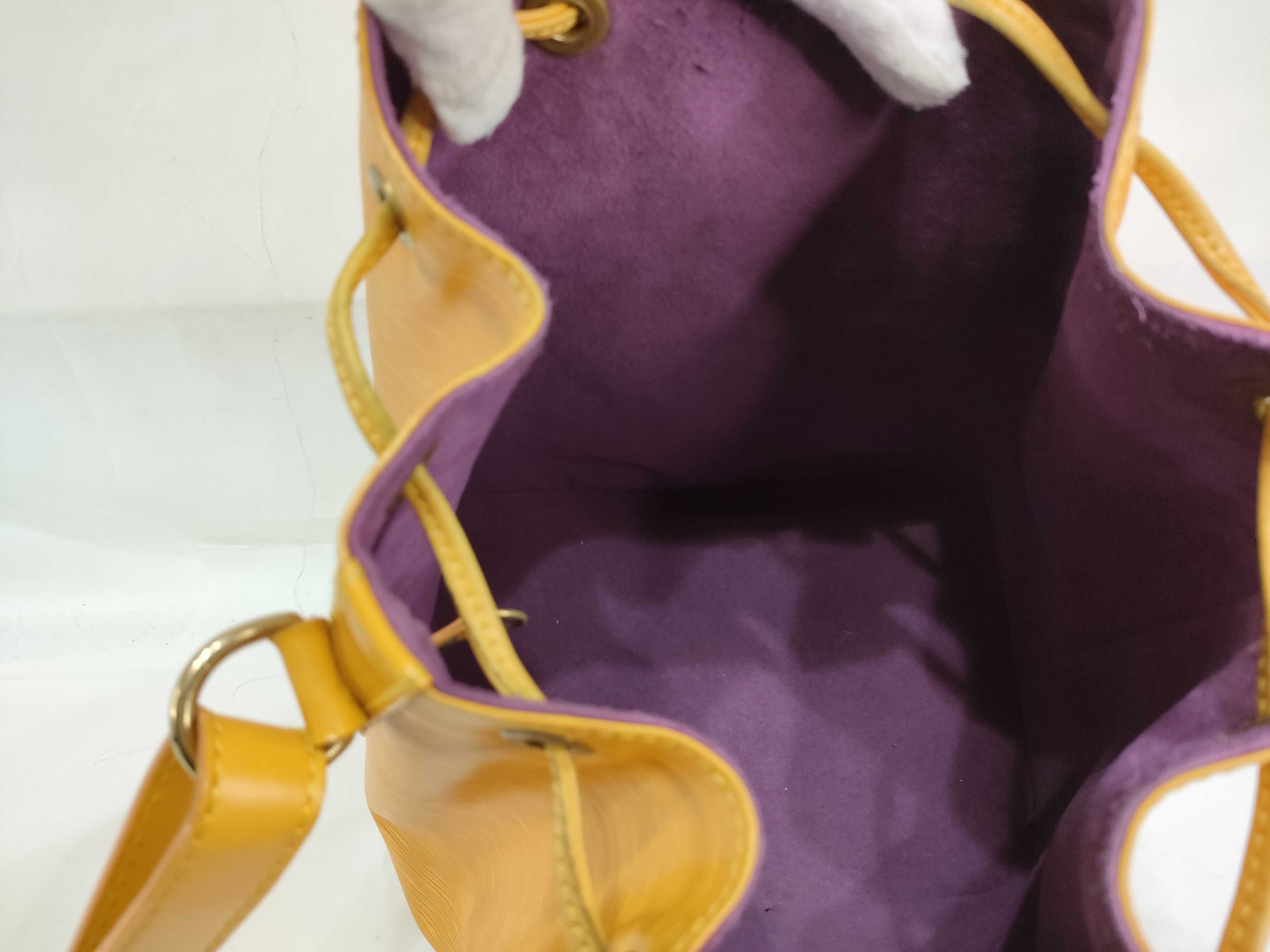 Epi Leather Petit Noé Yellow Shoulder Bag — view 13
