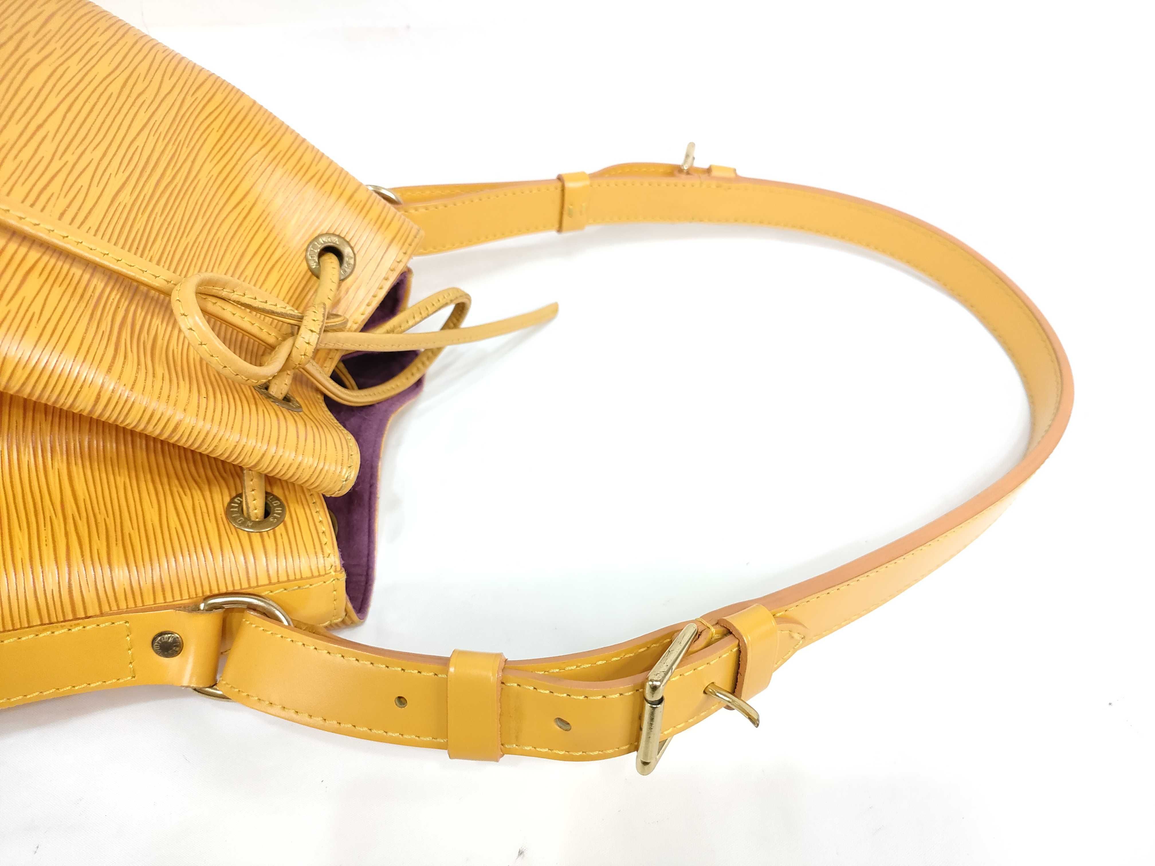 Epi Leather Petit Noé Yellow Shoulder Bag — view 3