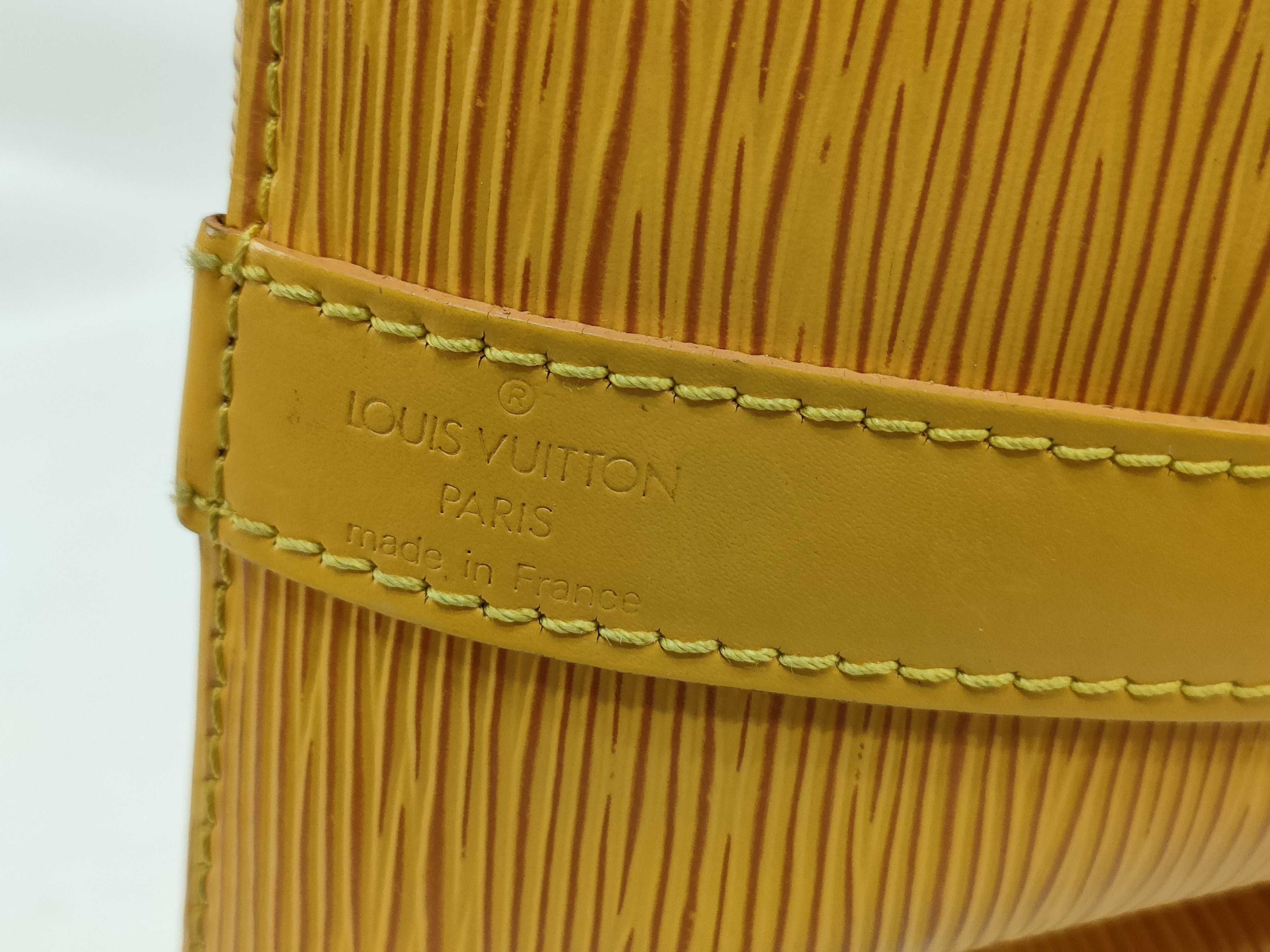 Epi Leather Petit Noé Yellow Shoulder Bag — view 10