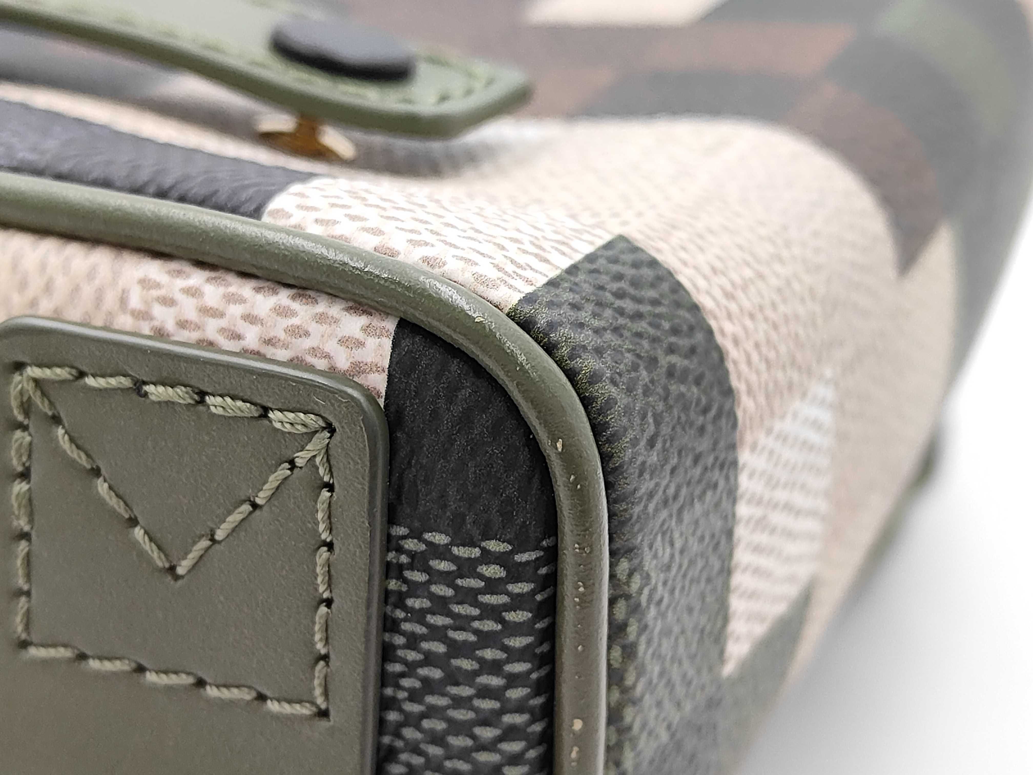 Monogram Trail Wearable Wallet Damouflage M83169 Multi Shoulder Bag — view 8