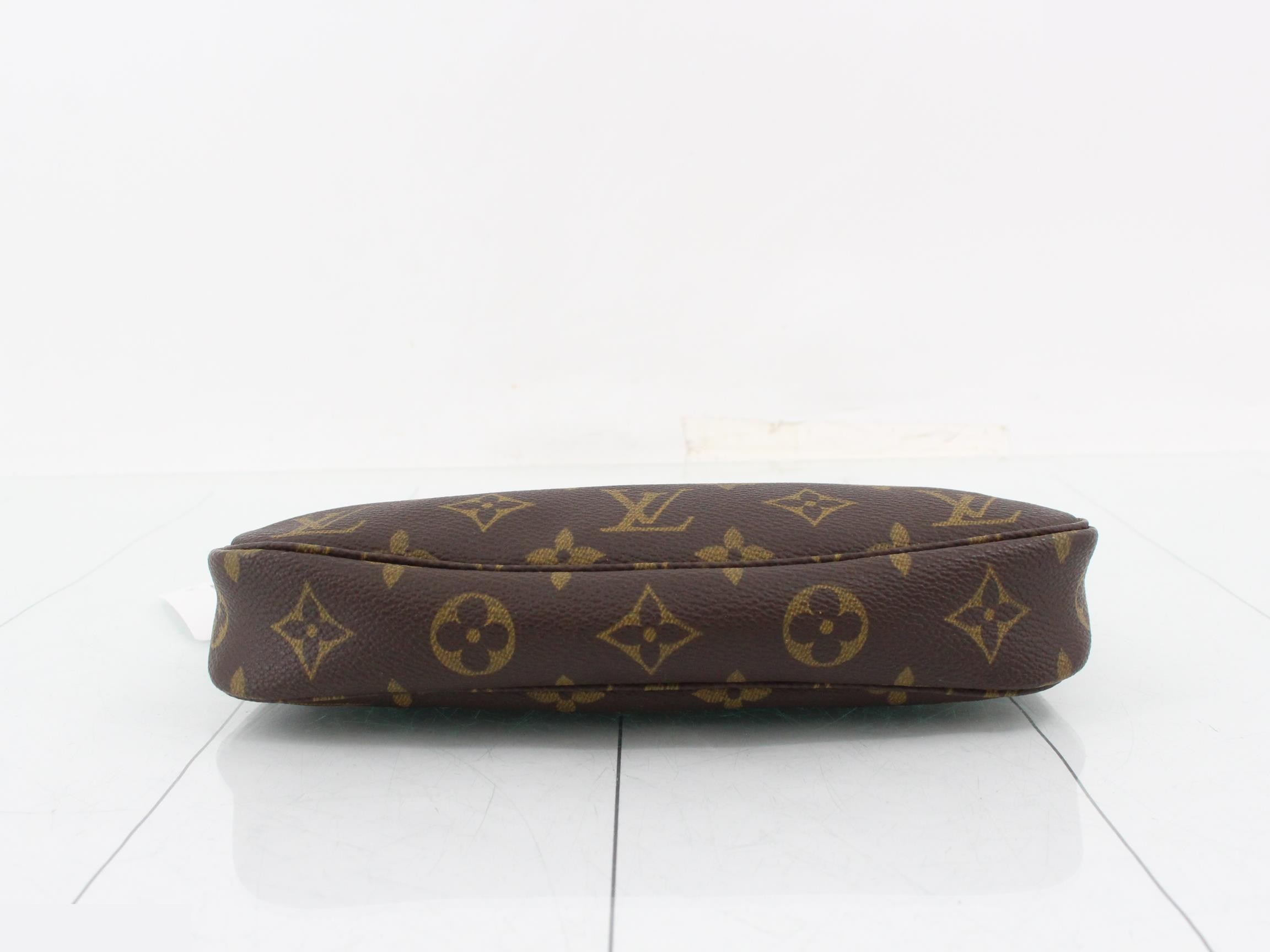 M51980 Pochette Accessoires AR0021 — view 3