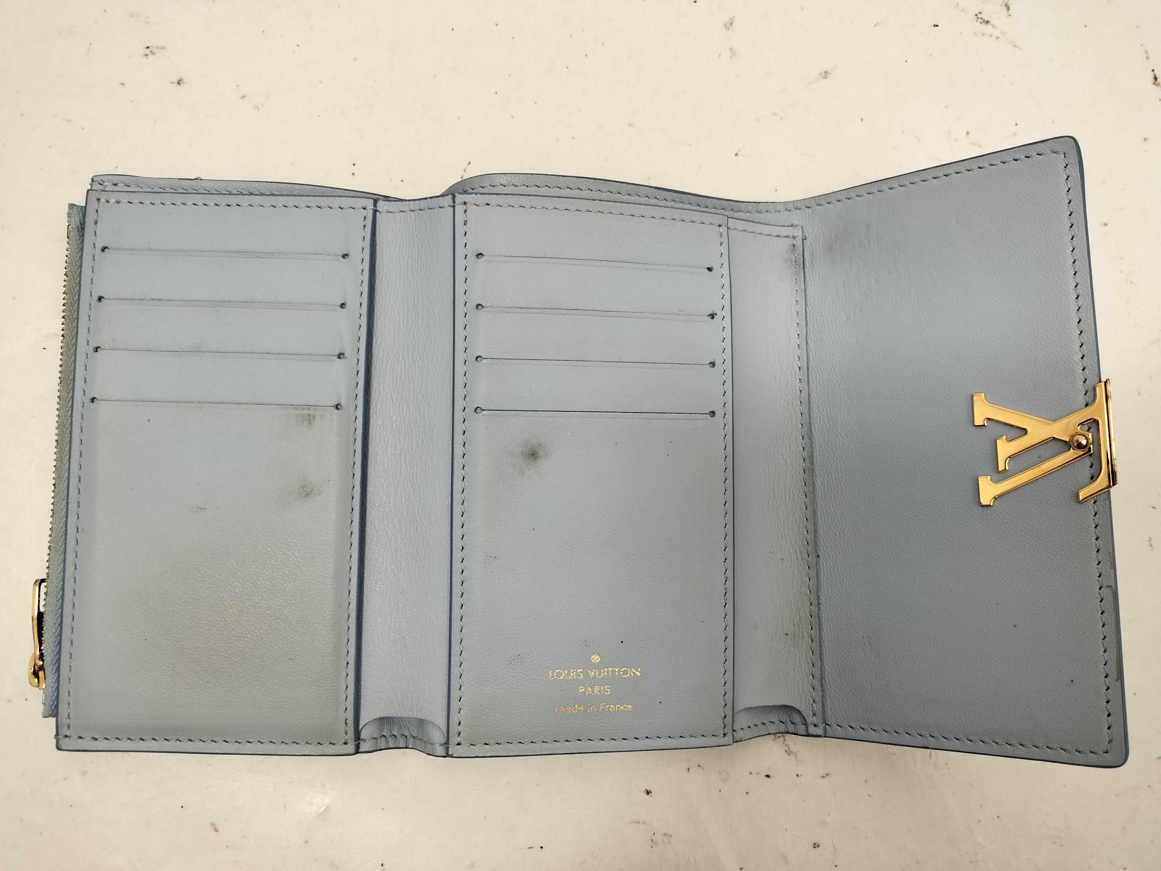 Portefeuille Capucines Taurillon Blue Wallet — view 11