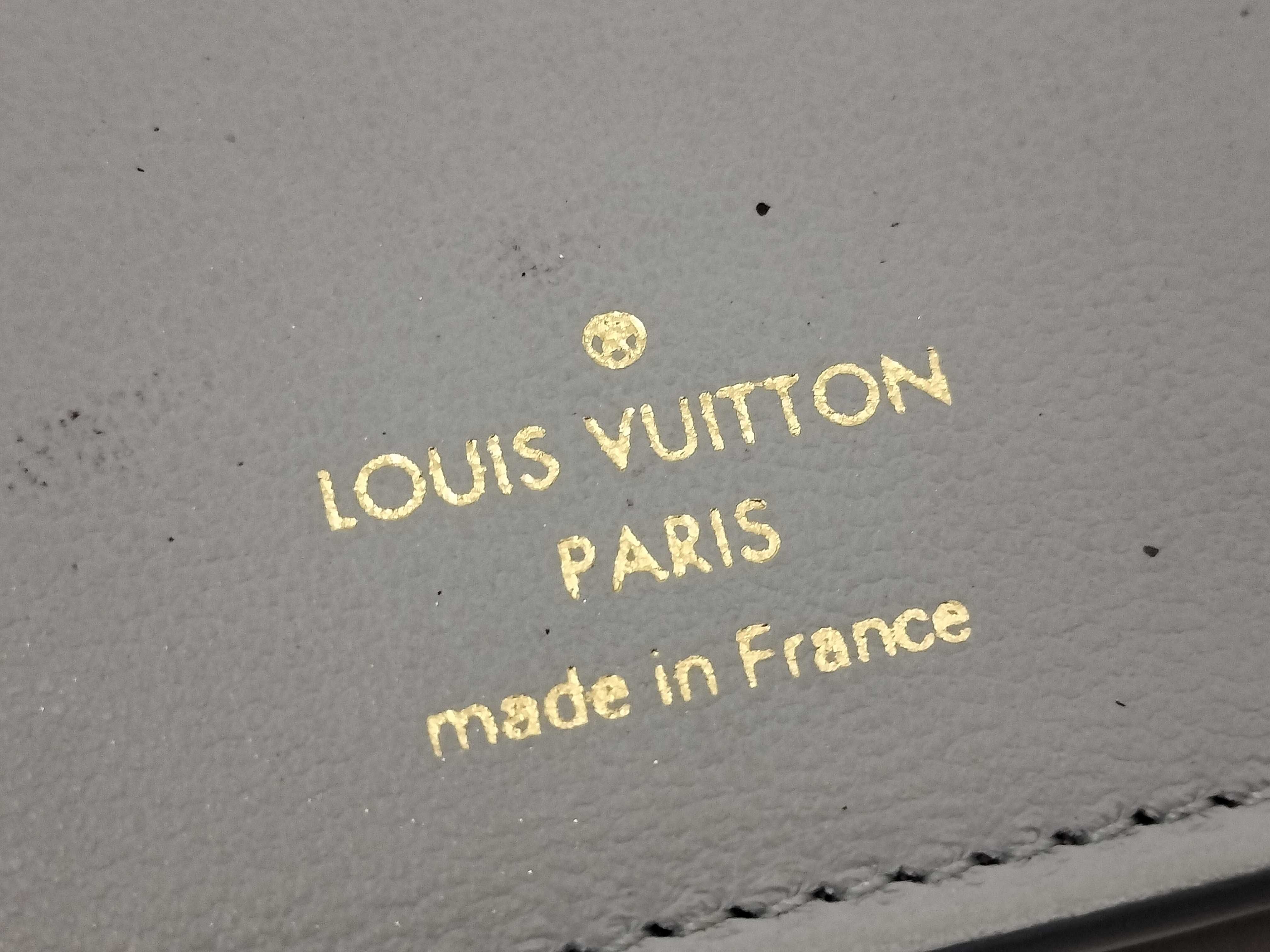 Portefeuille Capucines Taurillon Blue Wallet — view 13