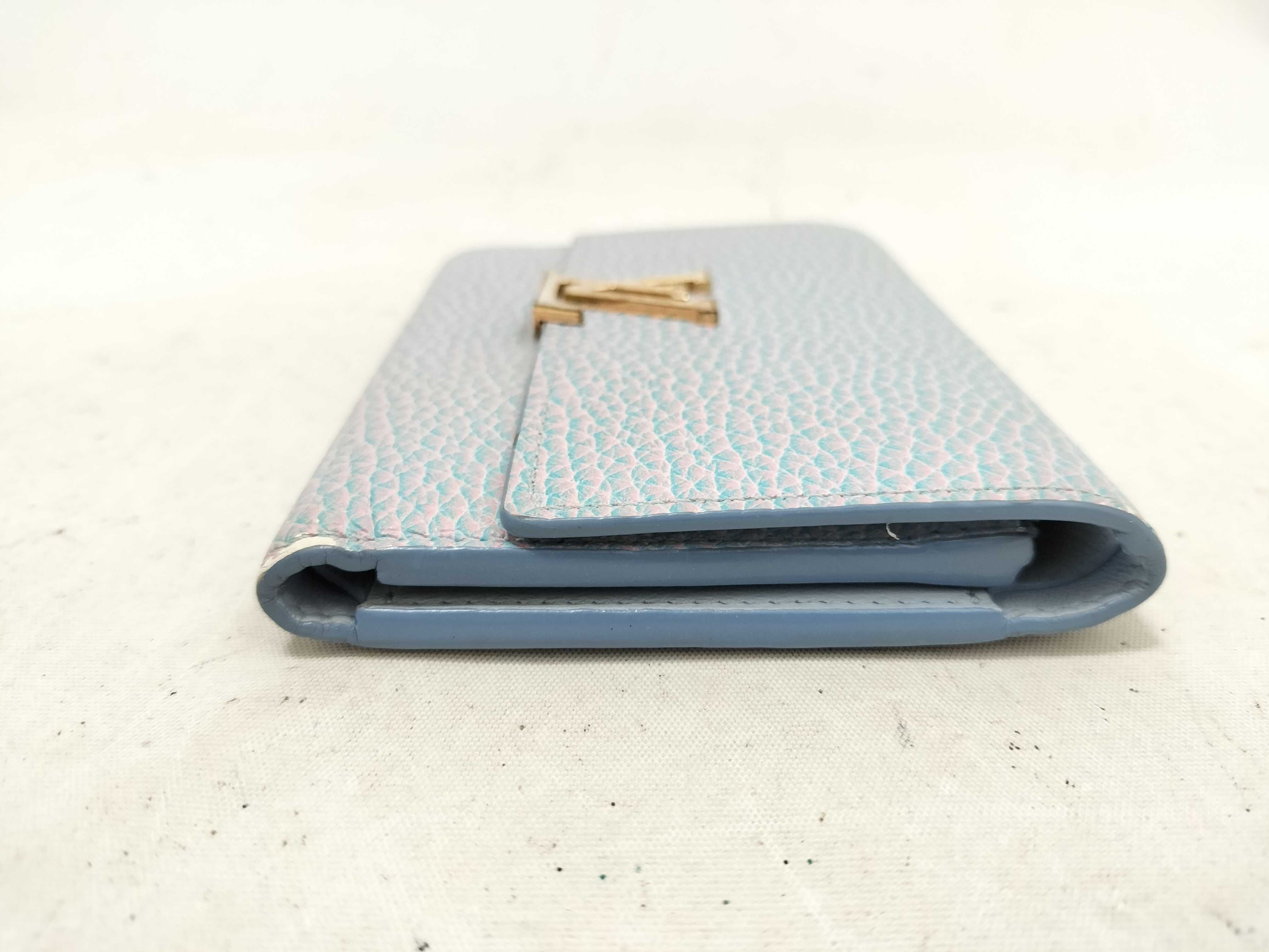Portefeuille Capucines Taurillon Blue Wallet — view 5