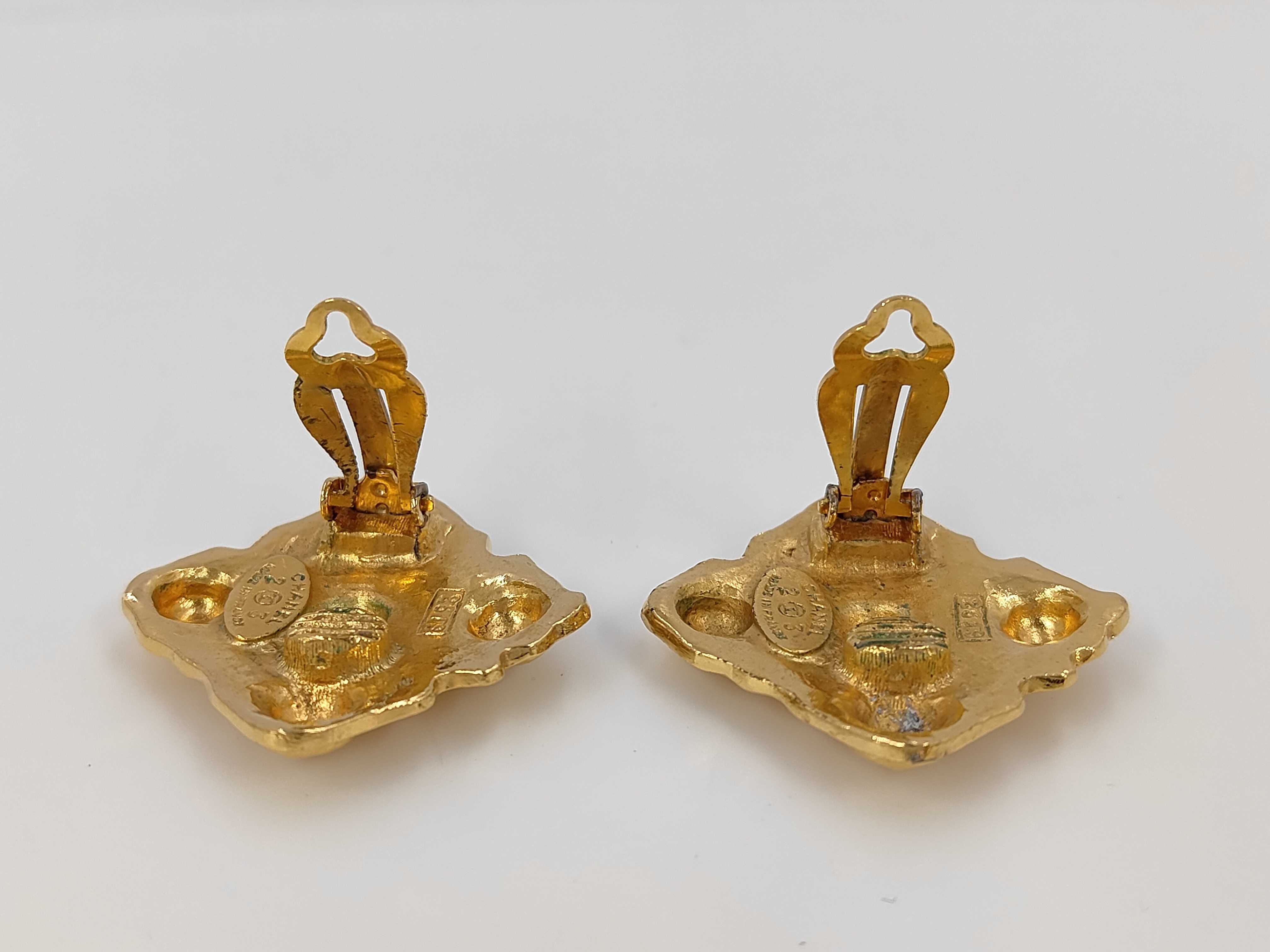 earrings — view 4