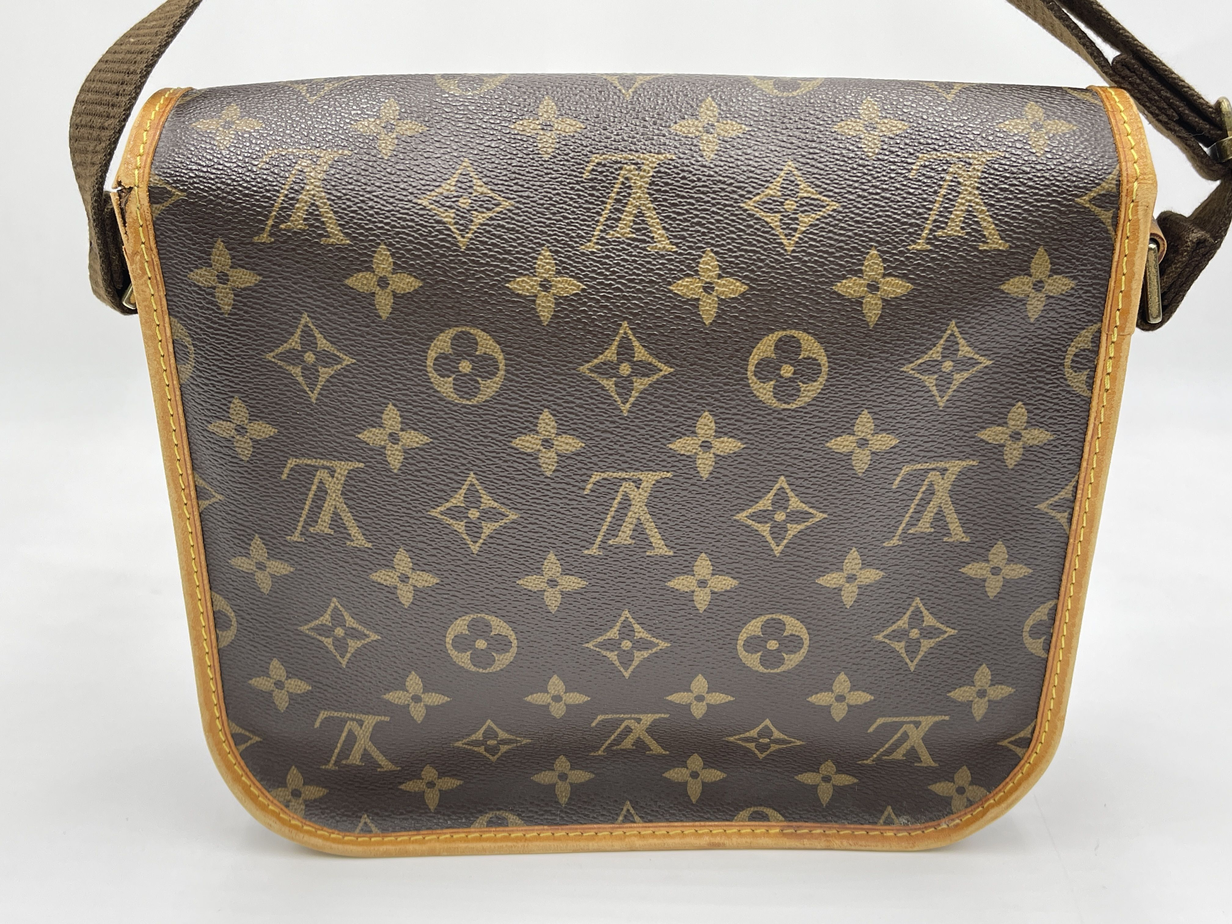 Monogram Messenger Bosphore PM M40106 MI1007 Shoulder Bag — view 3