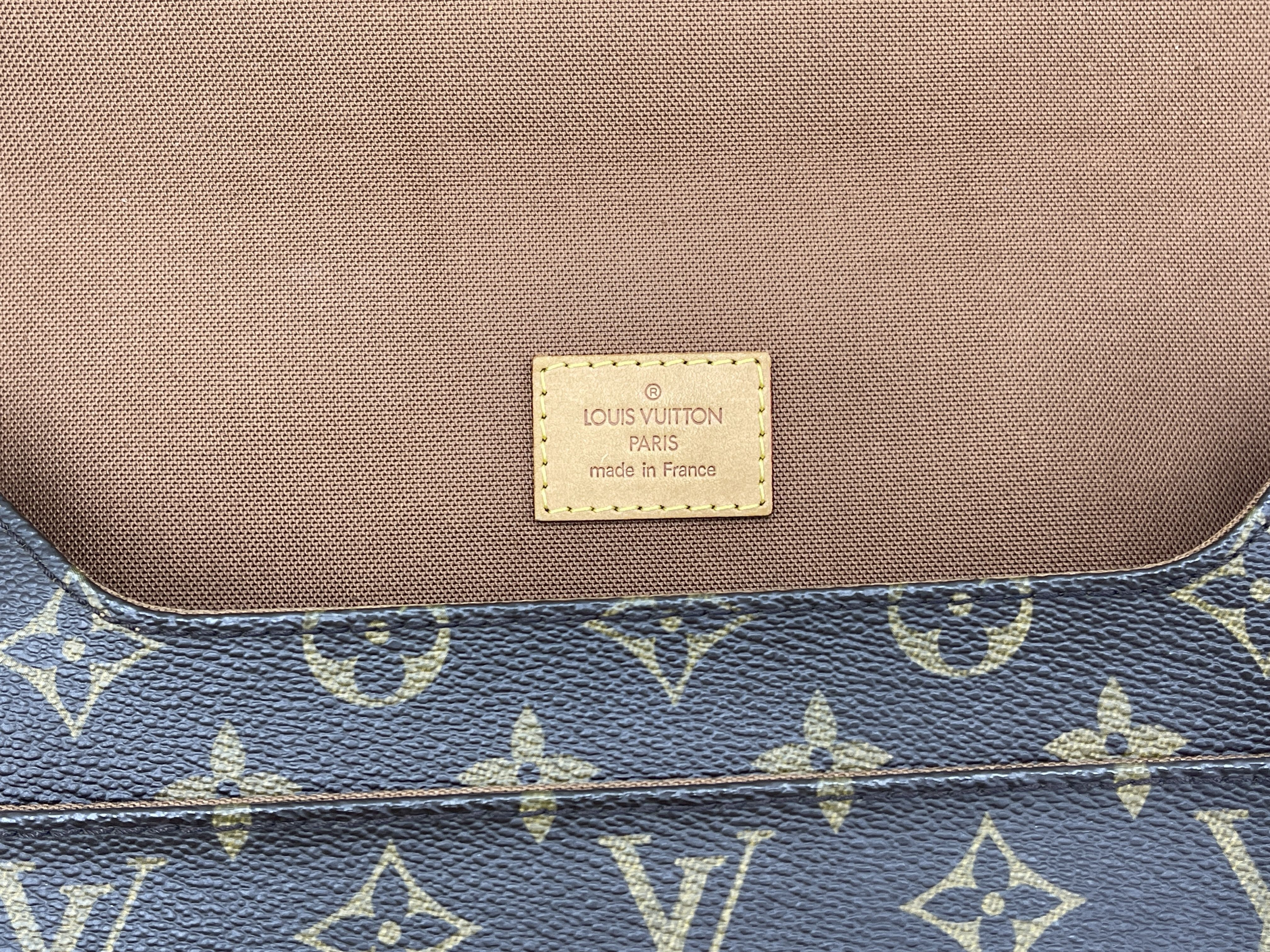 Monogram Messenger Bosphore PM M40106 MI1007 Shoulder Bag — view 8