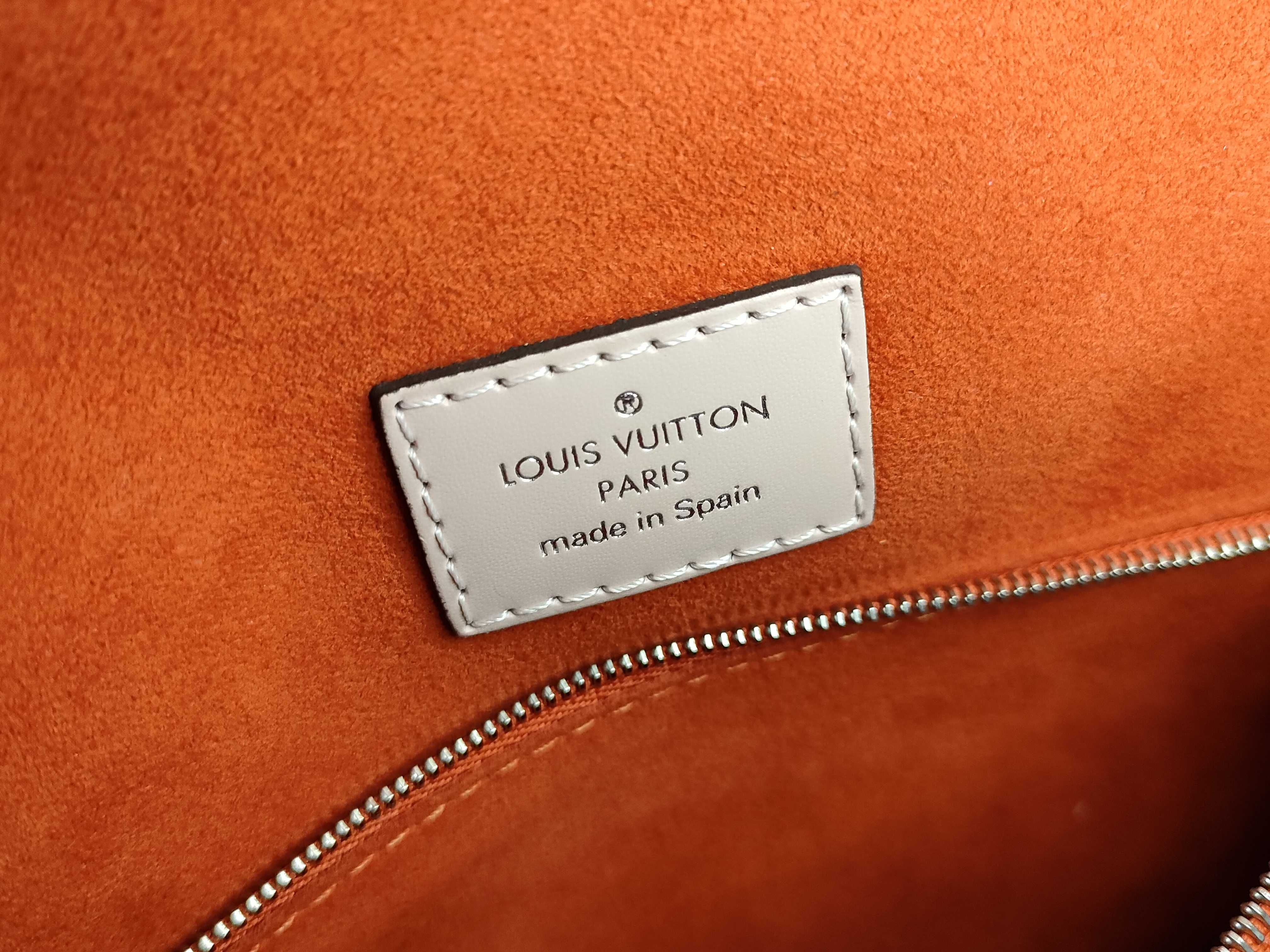 Epi Louis Vuitton Epi Hand Shoulder Bag Handbag — view 14