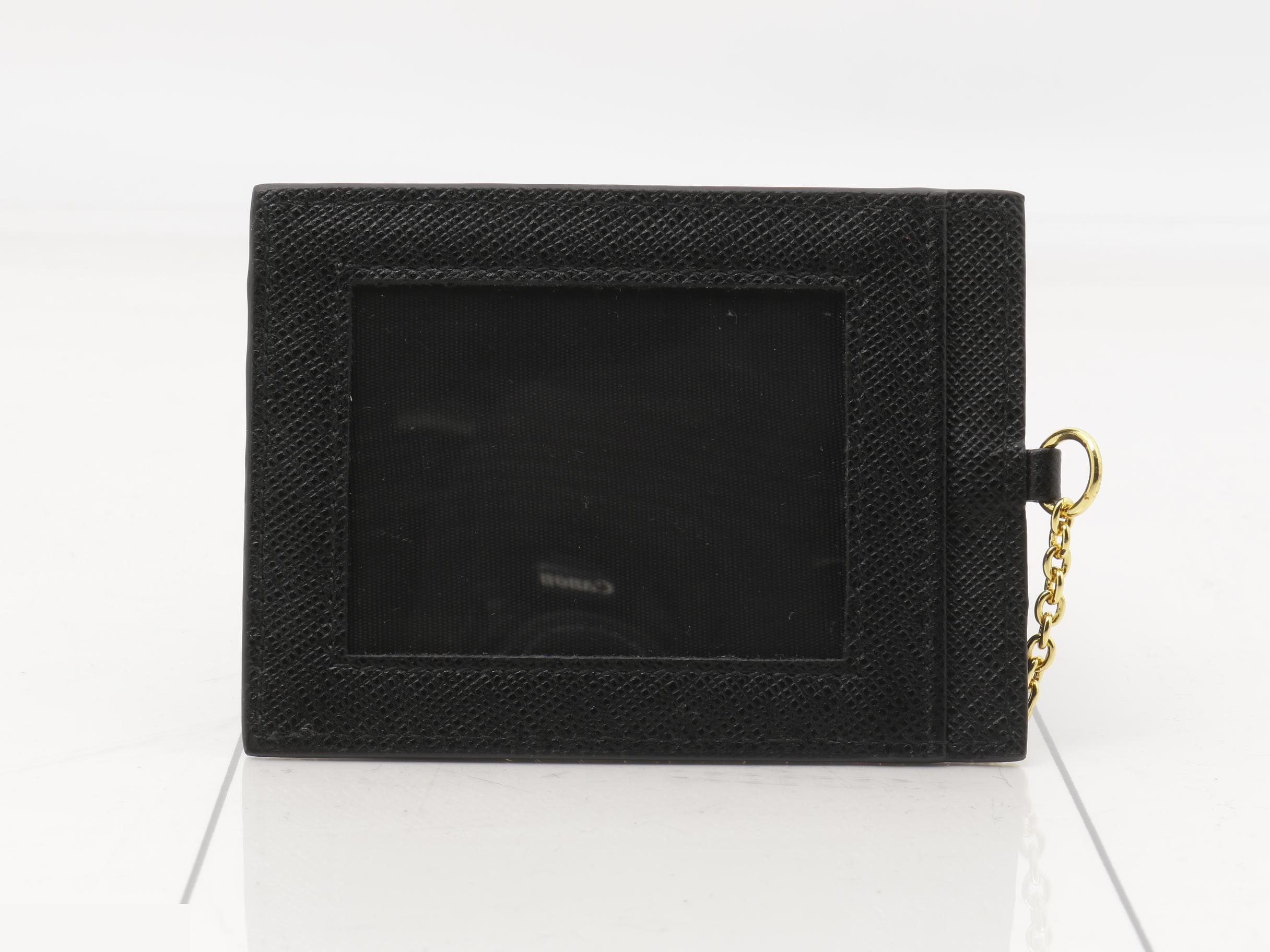 Included card case — view 2