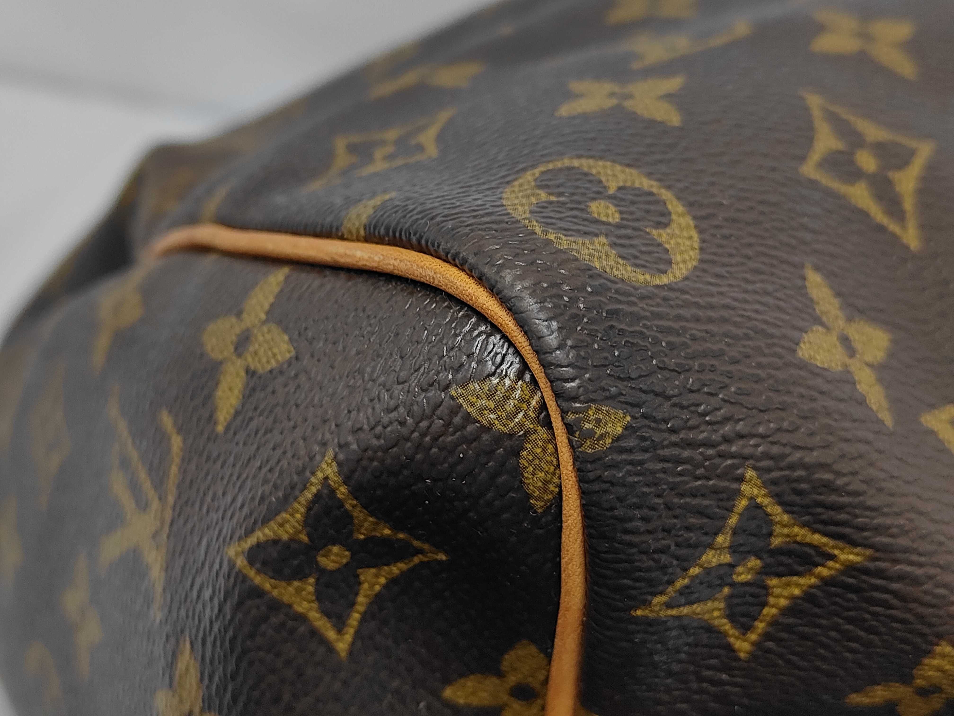 LV Monogram Bandoulière Bag — view 4