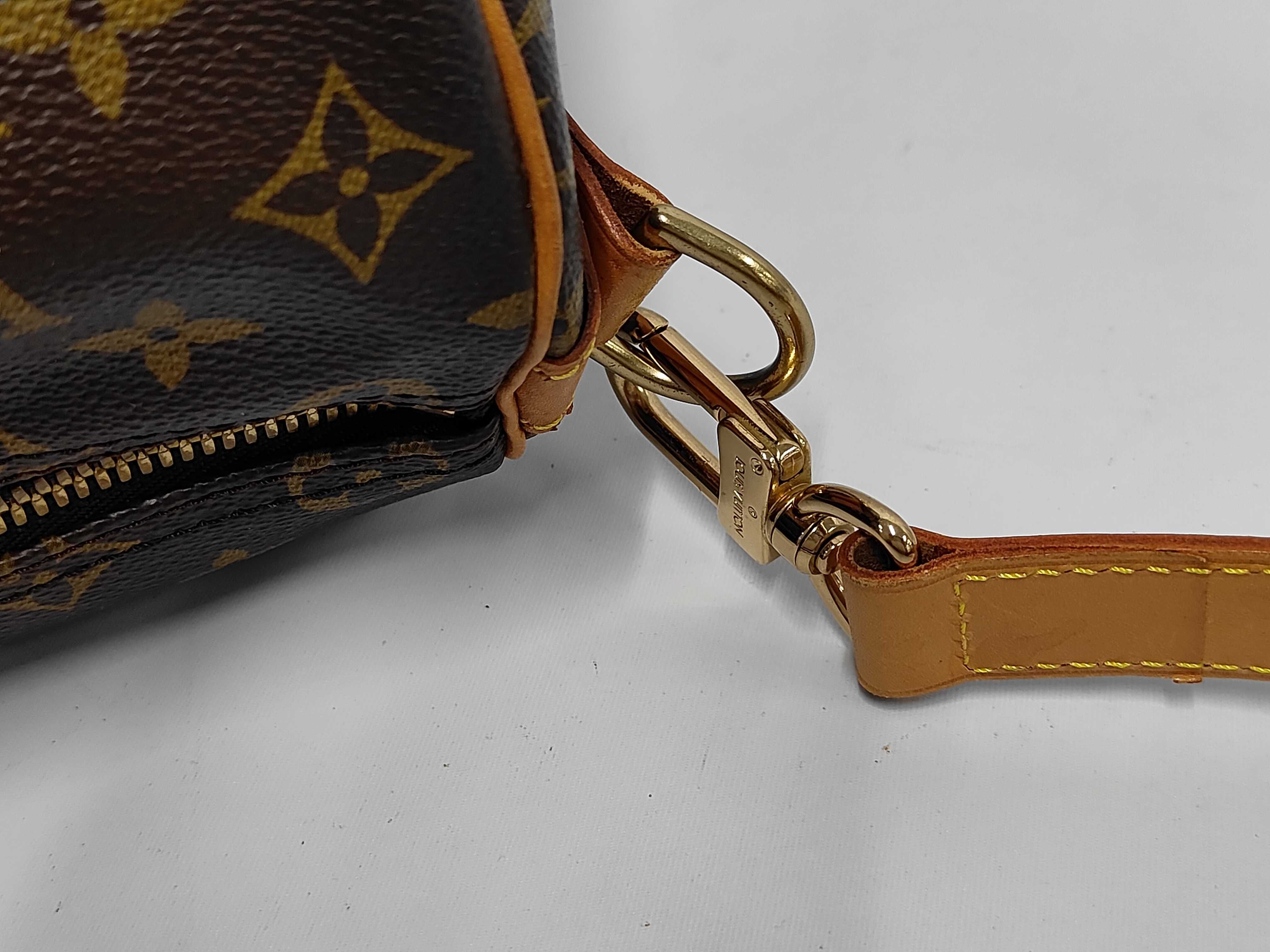 LV Monogram Bandoulière Bag — view 8