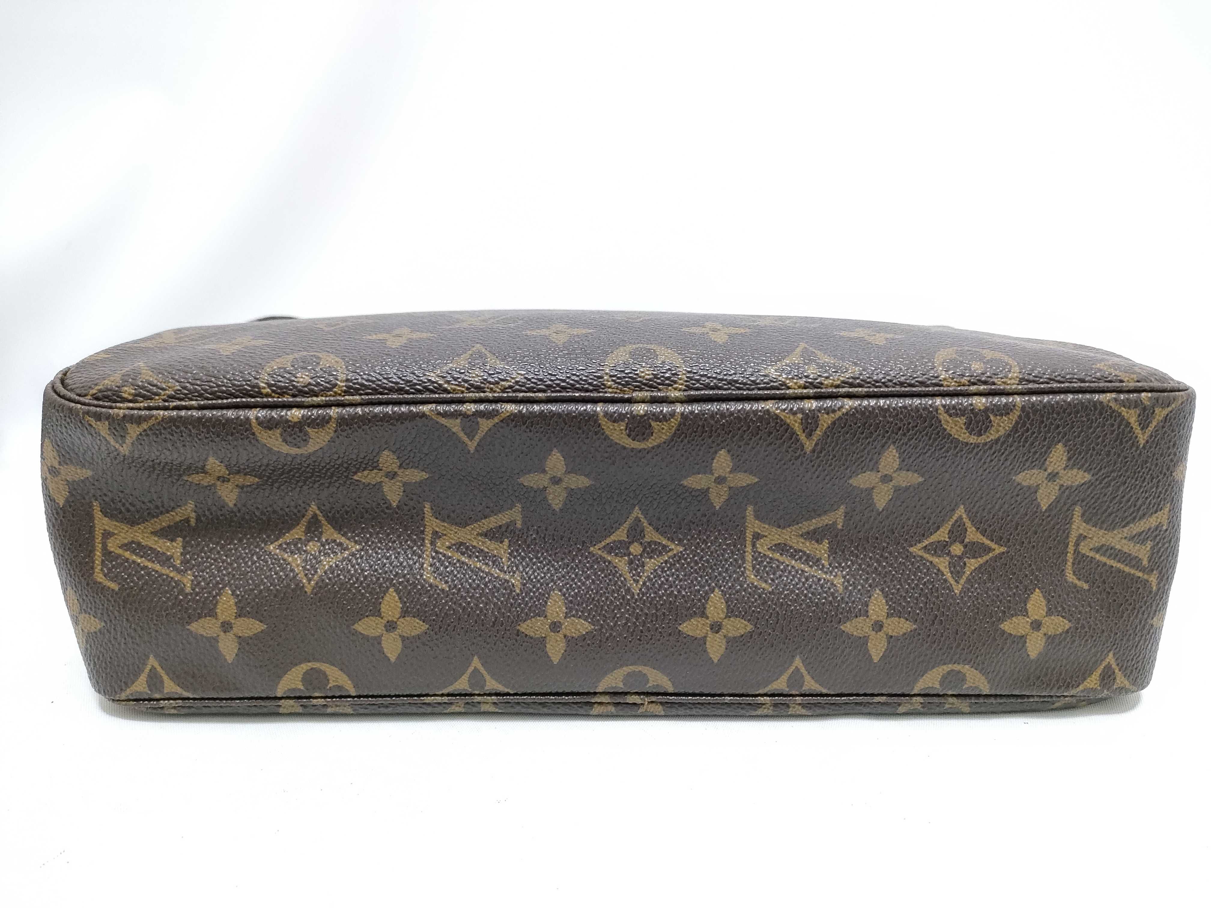 Monogram Louis Vuitton Trousses Toilette 28 Second Bag Pouch — view 4