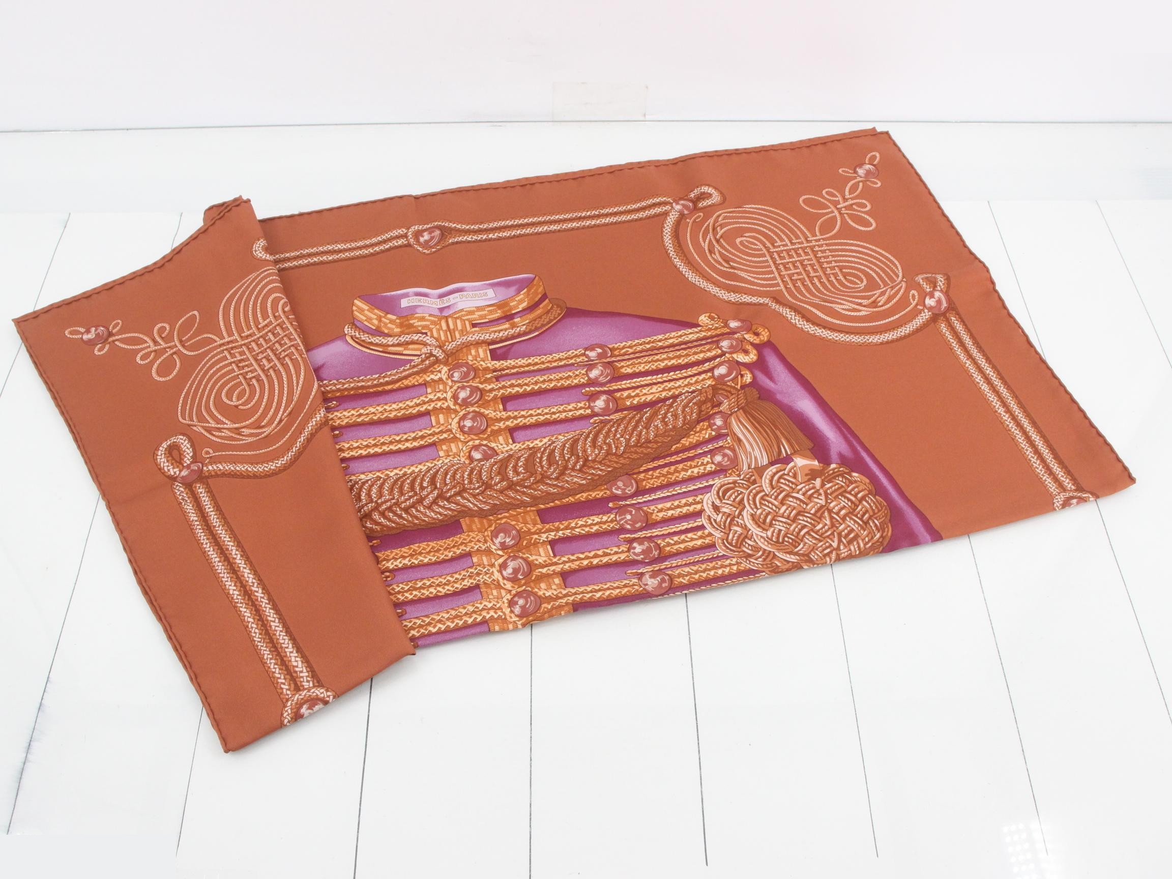 Brown scarf — view 3