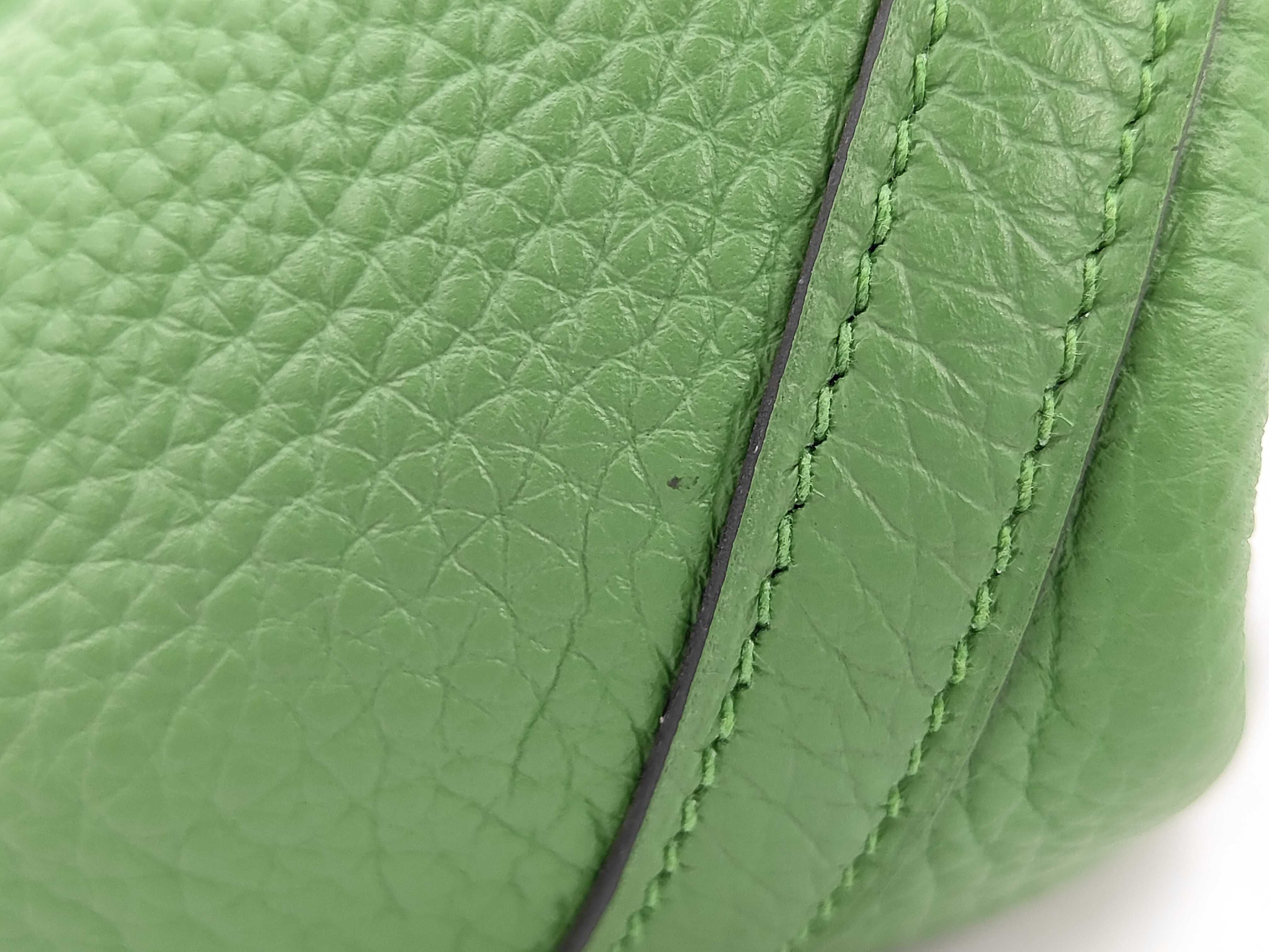 Picotin Lock Taurillon Leather Handbag, Green Tone, Gold Hardware, B Stamp — view 13